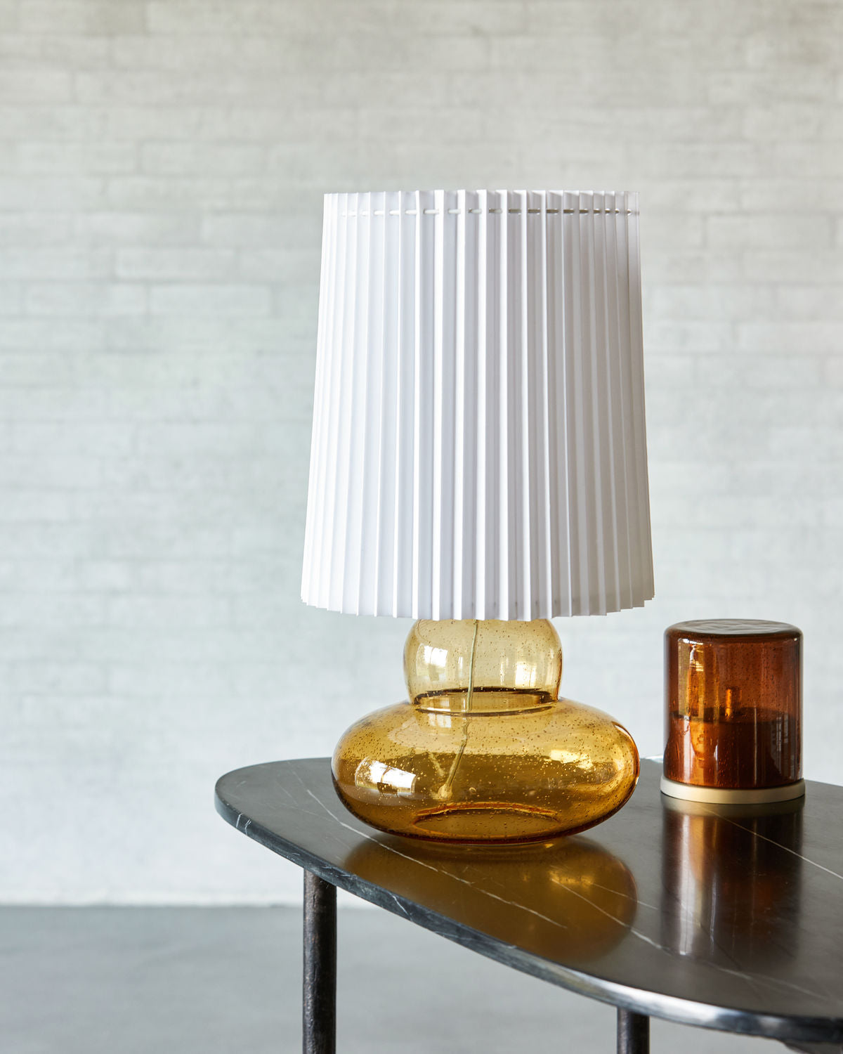 House Doctor Tischlampe inkl. Lampenschirm RIBE amber