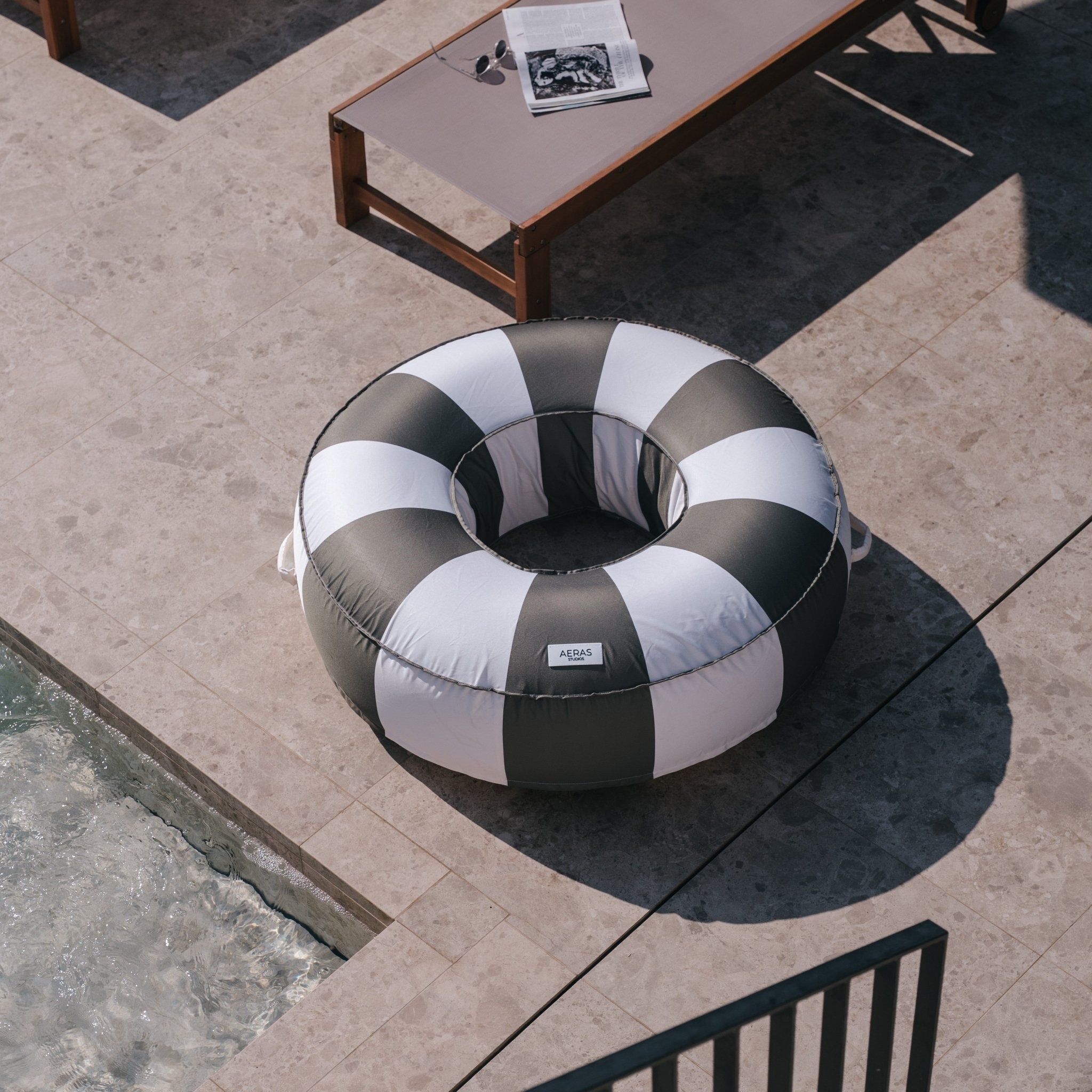 AERAS Studios Signature Pool Ring | Ø120x40cm - Sir Henrys