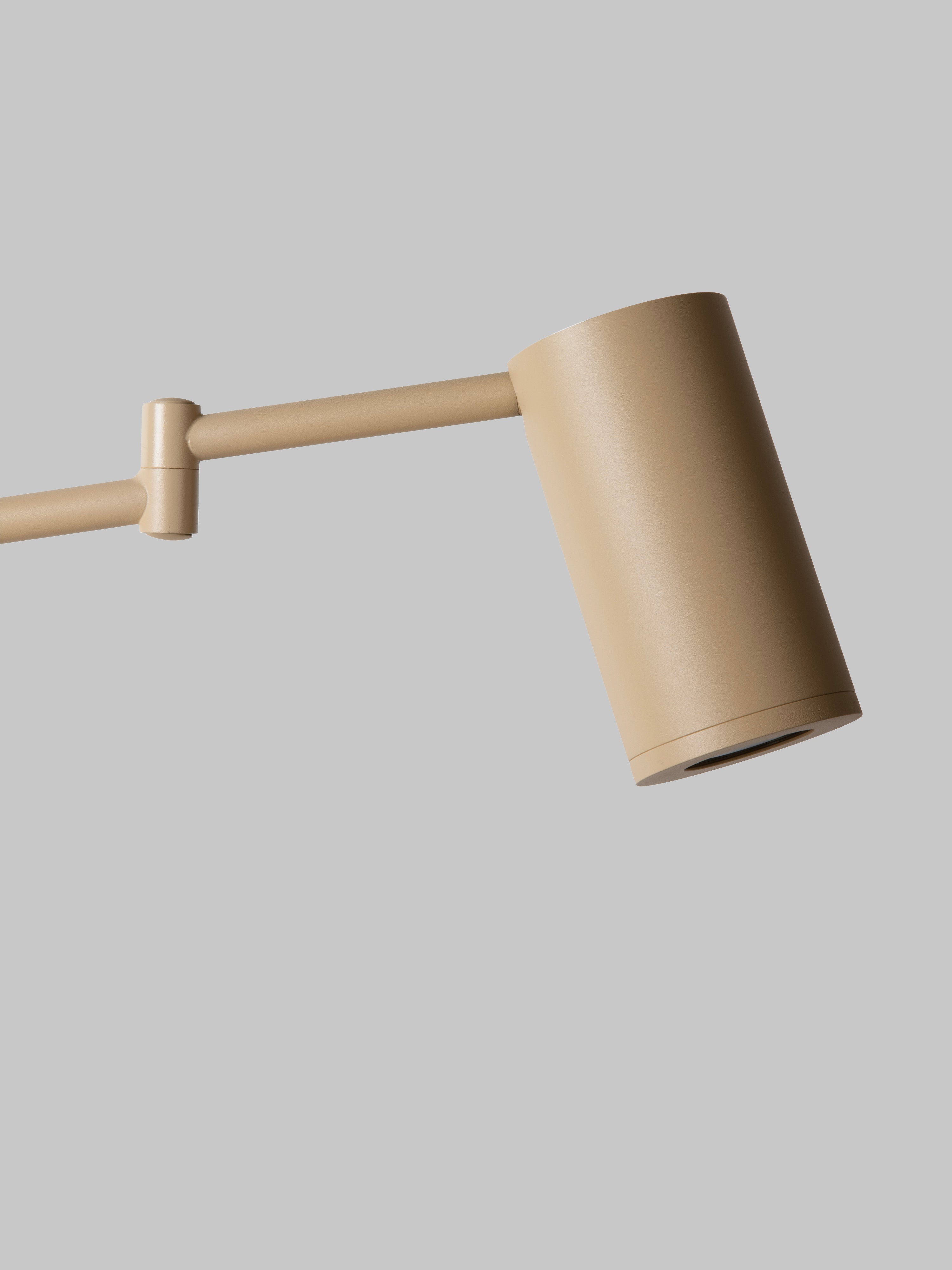 It's about RoMi Stehlampe BILBAO beige | 53x28x154cm