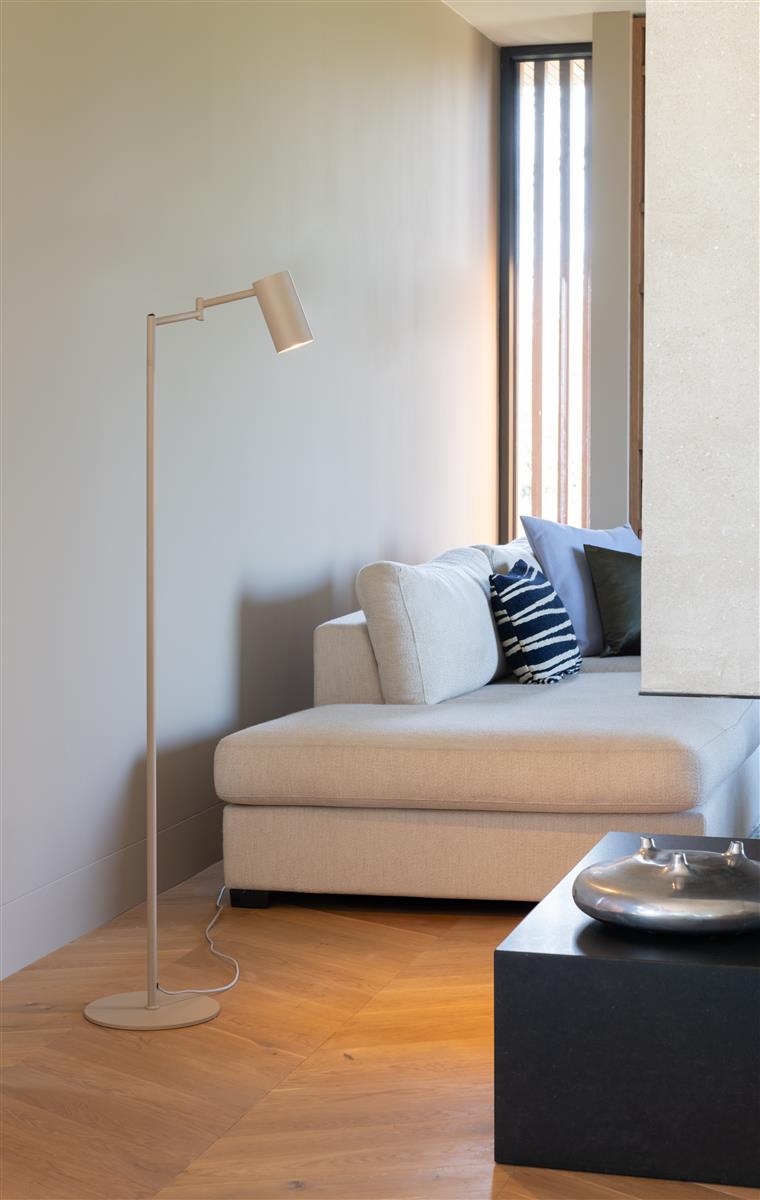 It's about RoMi Stehlampe BILBAO beige | 53x28x154cm