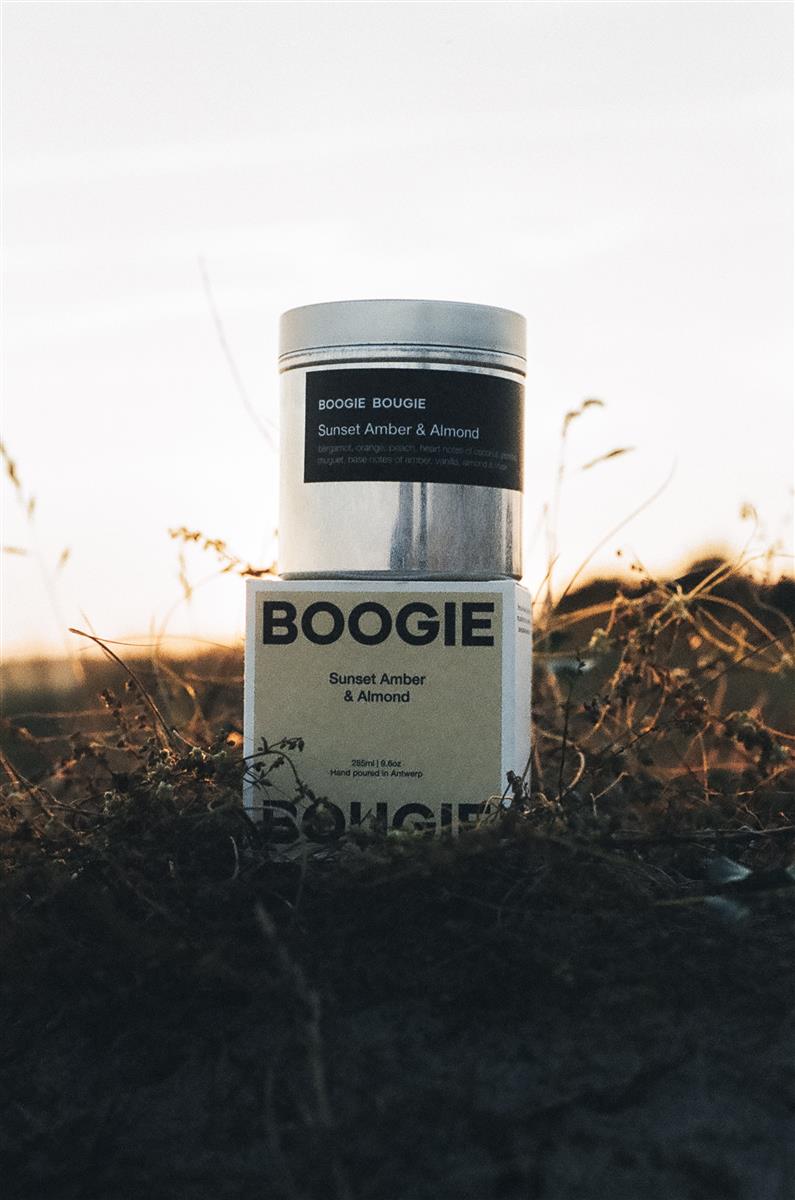 Boogie Bougie Duftkerze SUNSET AMBER & ALMOND | Ø7,5x8cm 250g - Sir Henrys