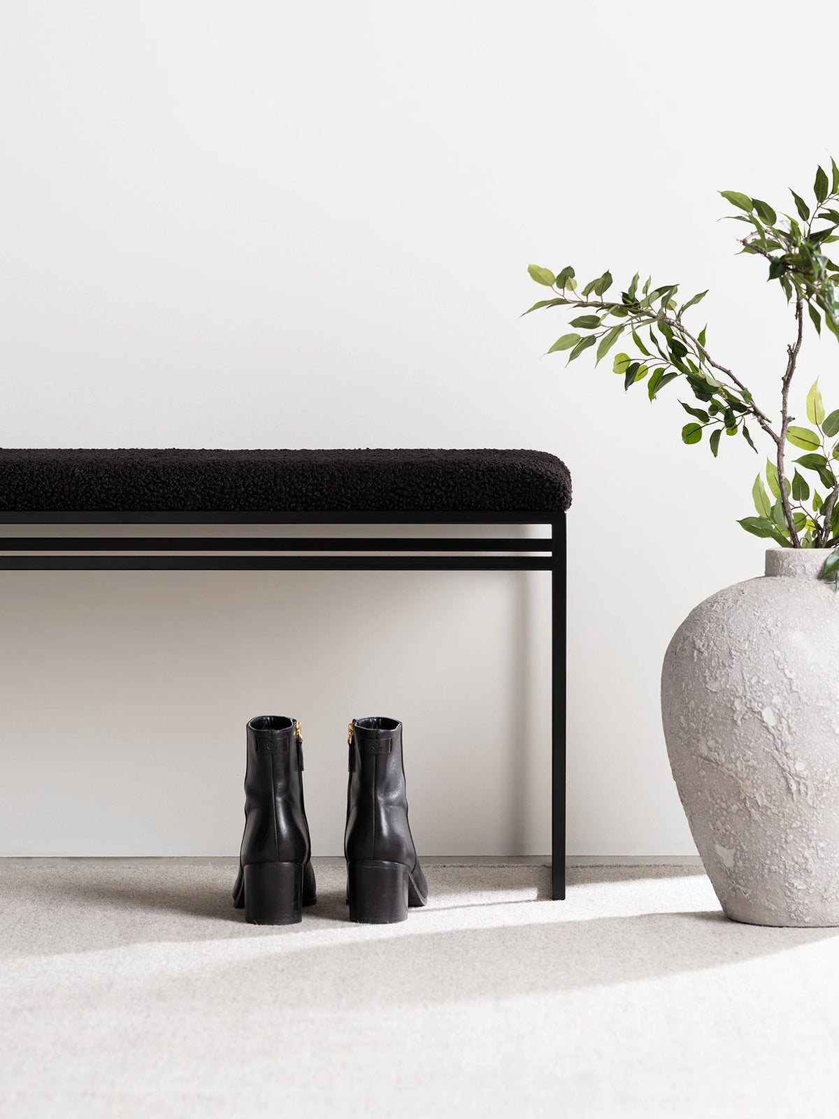 by Crea® Sitzbank WILMA Schwarzes Bouclé - Sir Henrys