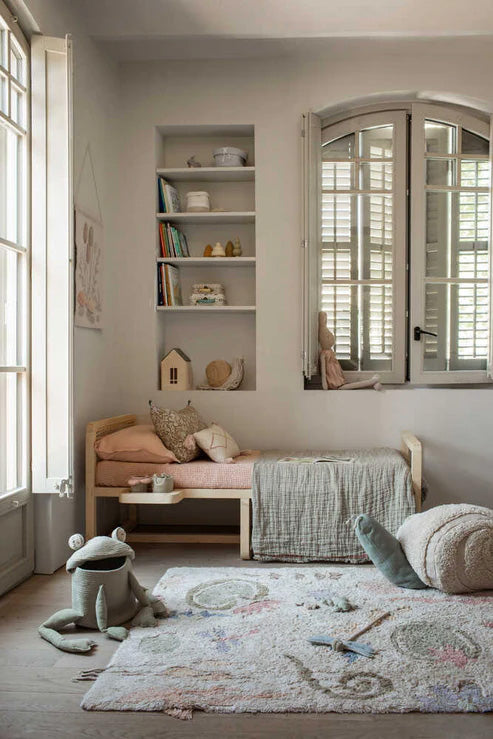 Lorena Canals waschbarer Spielteppich WATER LILY POND | 200x300cm