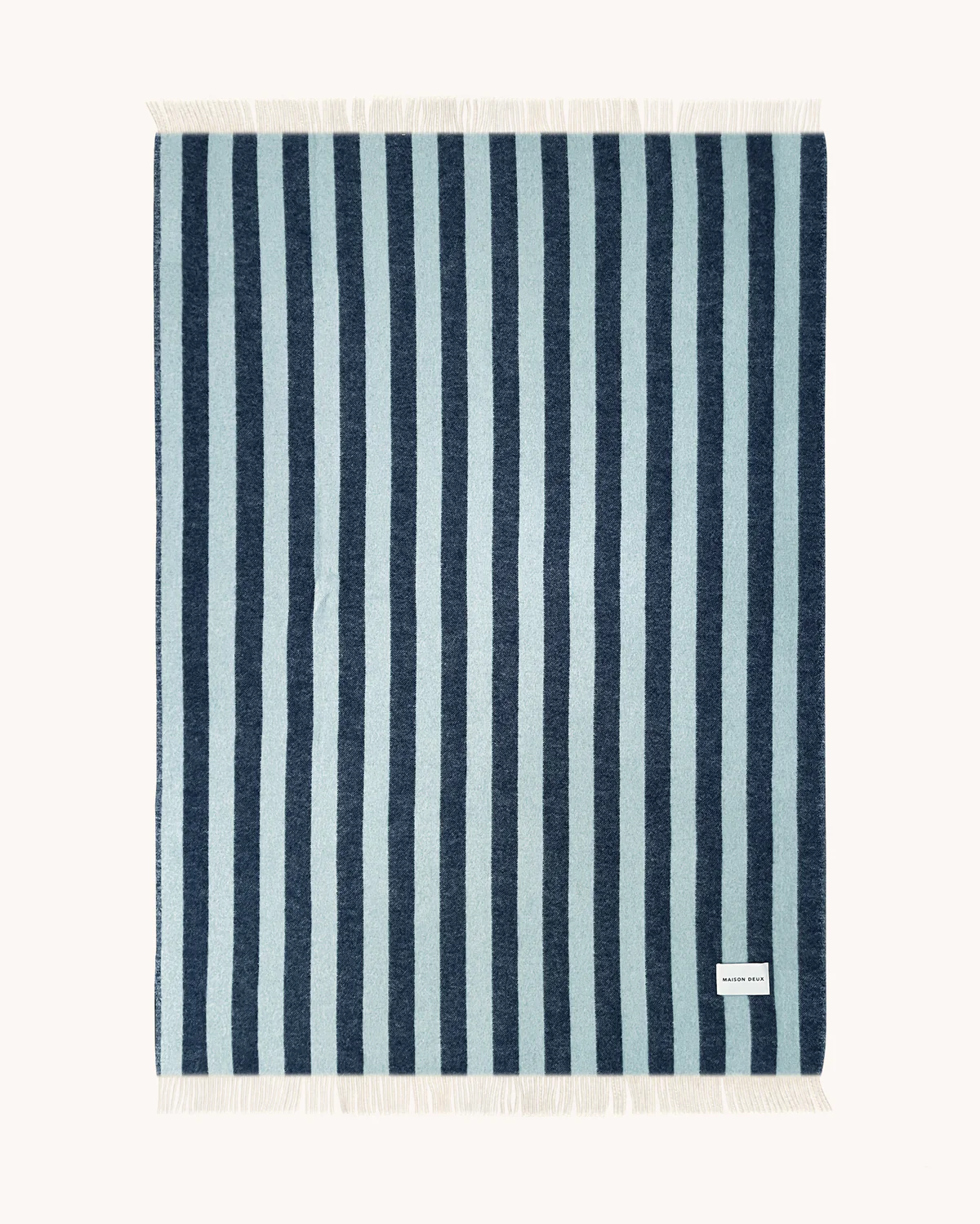 Maison Deux Kuscheldecke CANDY WRAP blau eisblau | 130x200cm