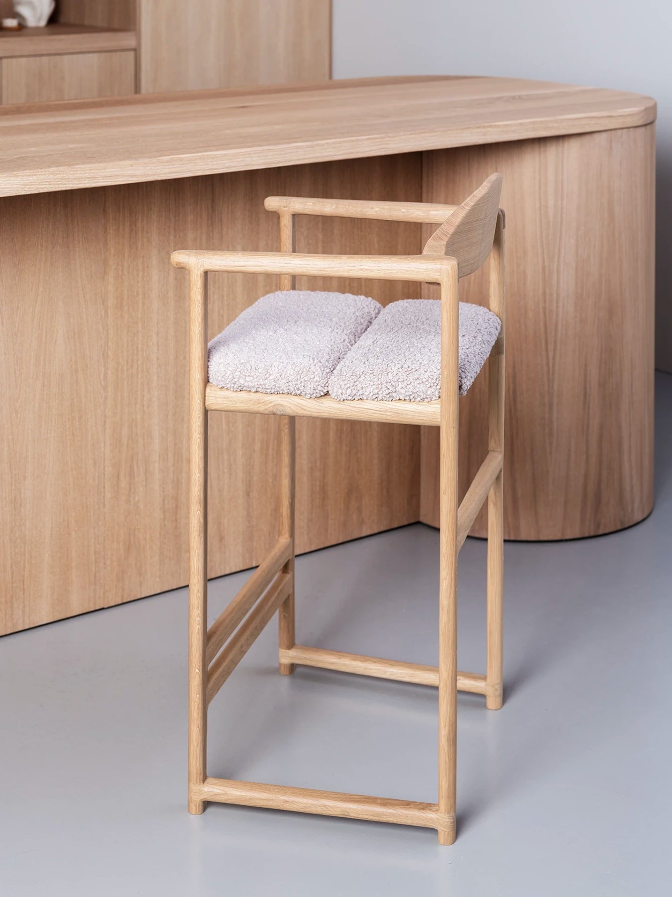 by Crea® Barhocker CARL Eiche Natur Bouclé Greige