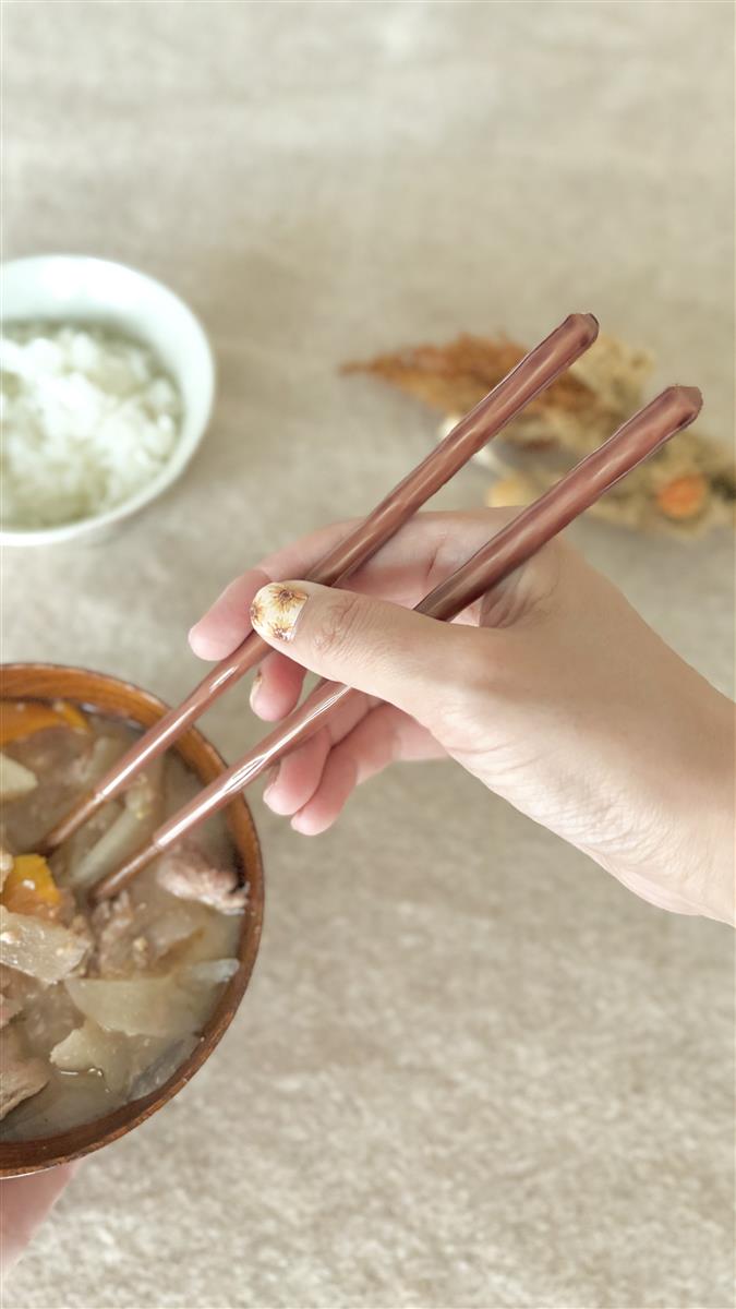 DiGRAFT Essstäbchen Chopsticks KURABI Pink Japan | 23cm - Sir Henrys