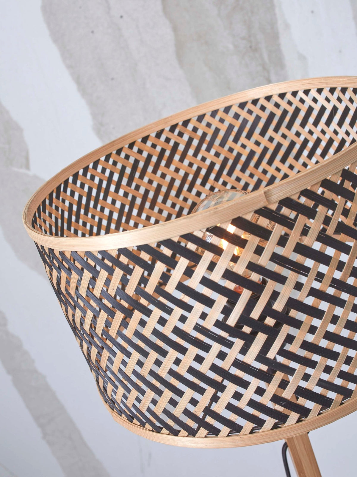Good&Mojo Stehlampe JAVA braun | 32x32x128cm - Sir Henrys