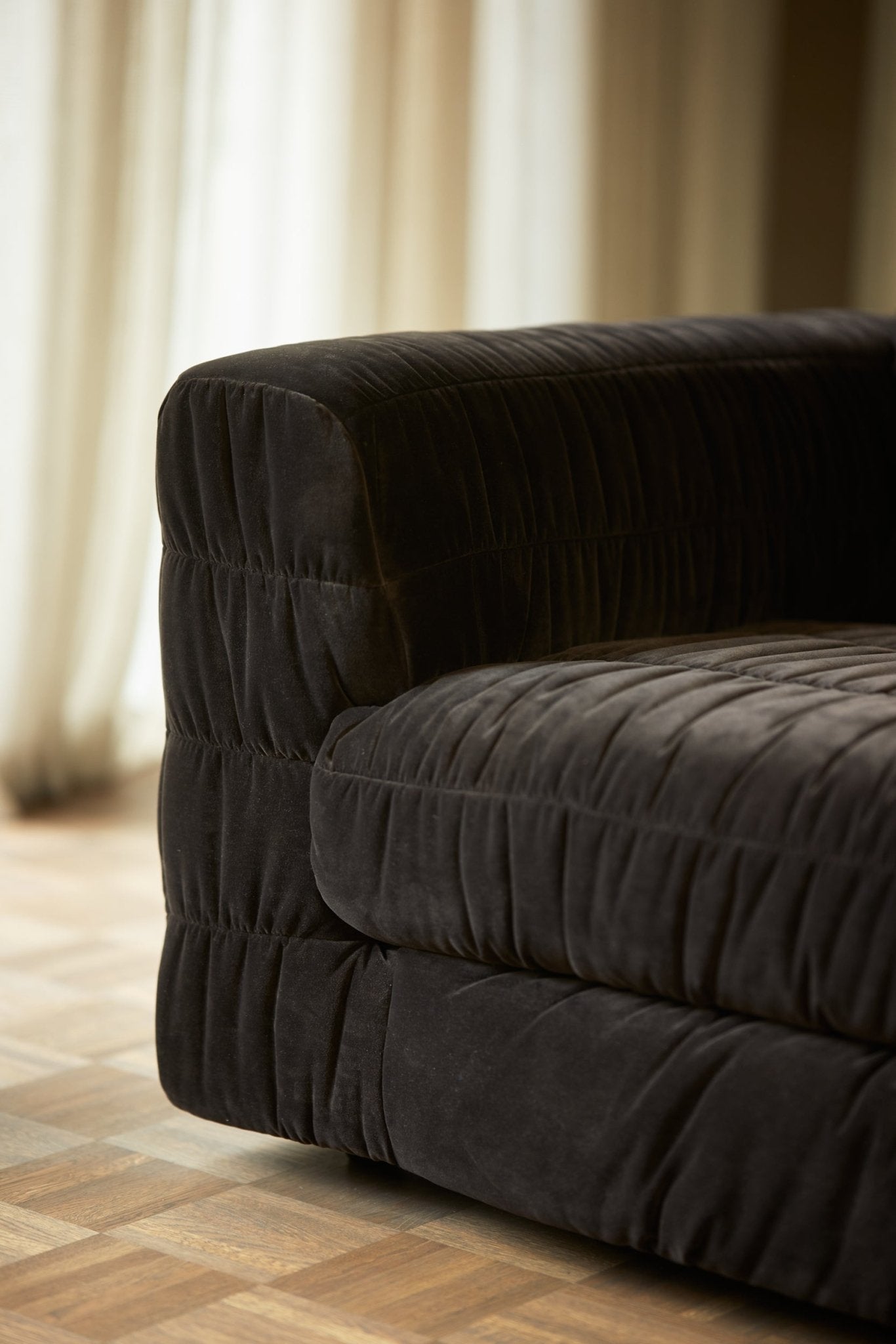 HKLiving CLUB COUCH | 274cm - Sir Henrys