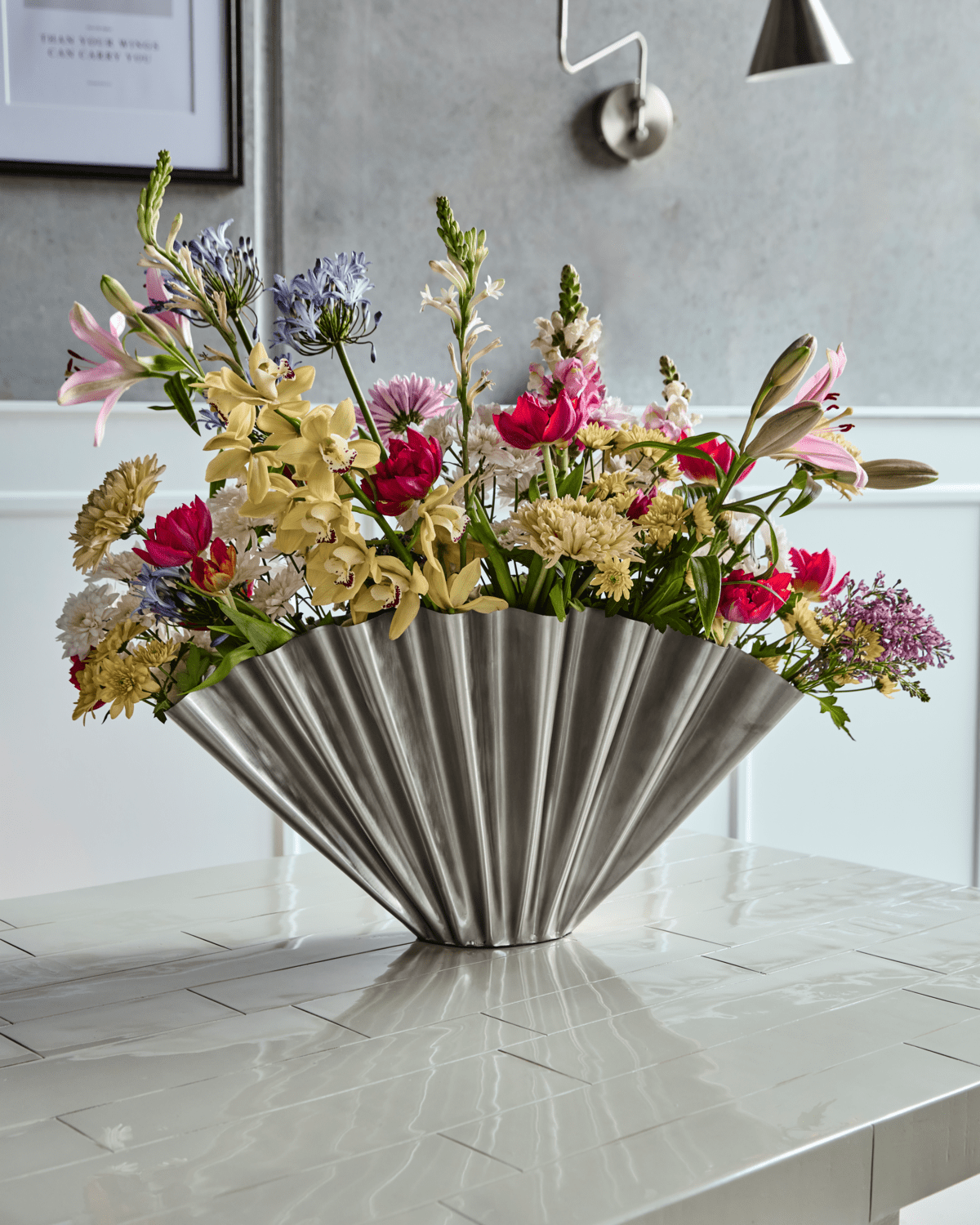 House Doctor Vase FLOOD gebürstetes silber | 53x11x30cm - Sir Henrys