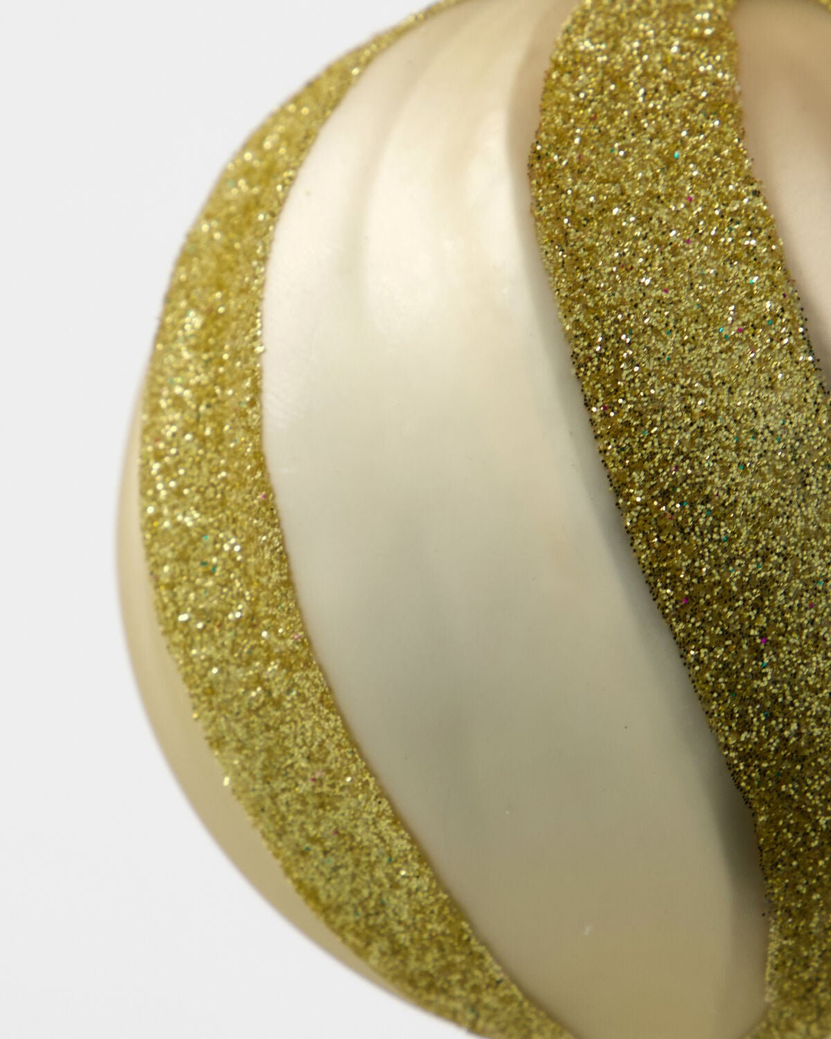 House Doctor Weihnachtskugel SWIRL champagner 4er Set | Ø 8cm - Sir Henrys