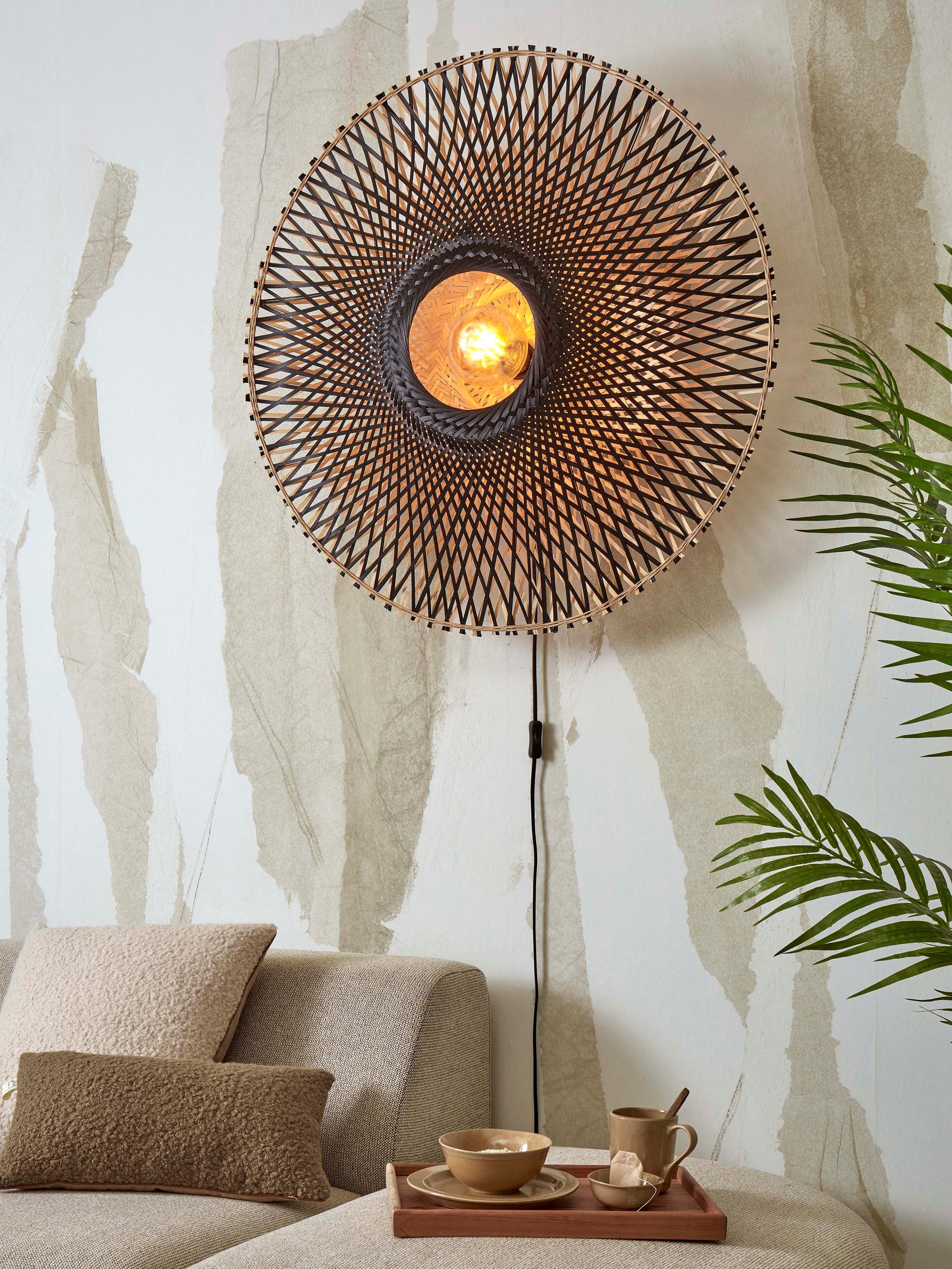 Good&Mojo Wandleuchte KALIMANTAN natur schwarz | 87x45x87cm