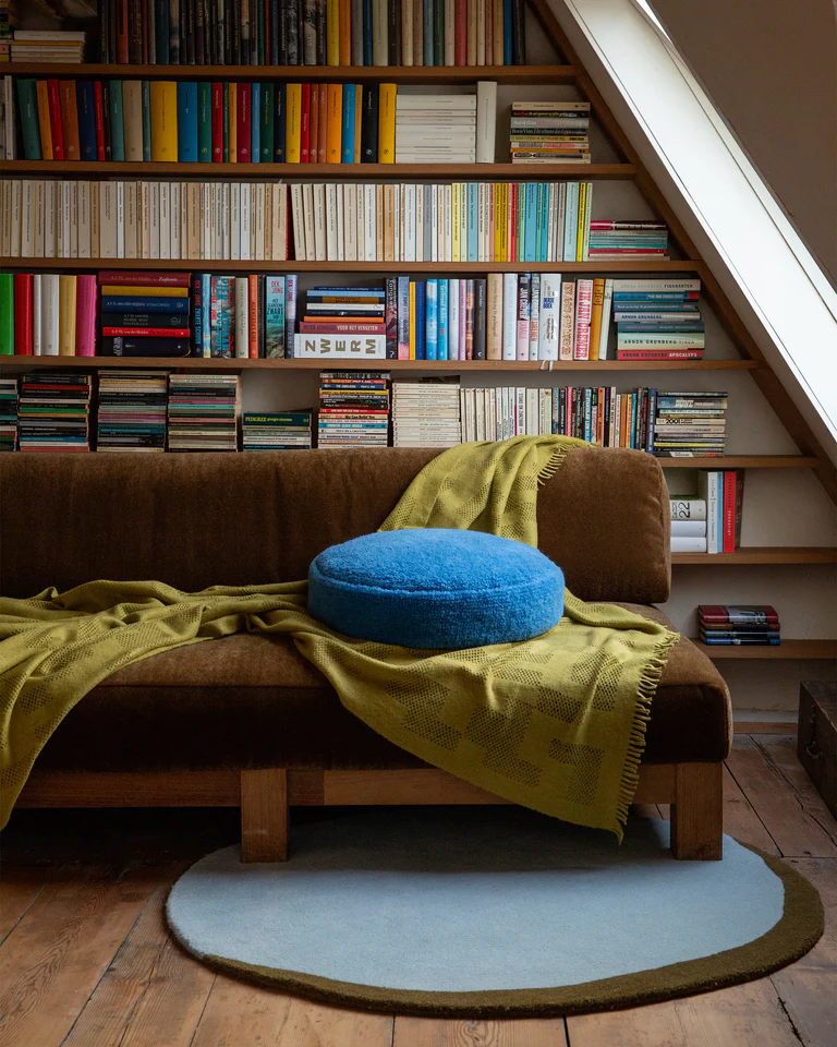 Suite702 Kissenbezug bigDot Furry BRILLIANT BLUE blau | Ø50cm