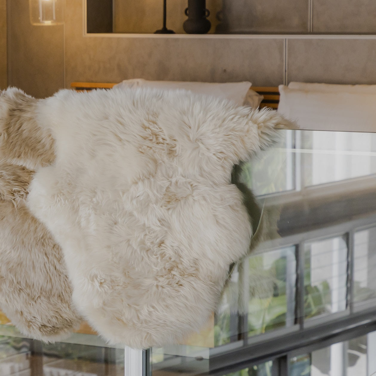 Fibre by Auskin Schaffell IVORY cremeweiß 95cm