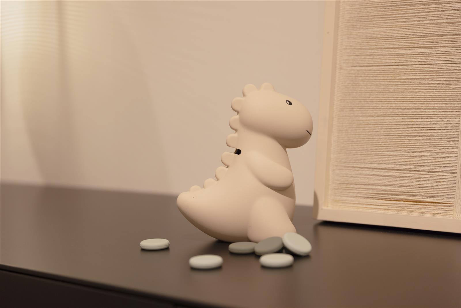 AP Junior Spardose DINO JEROOM LARGE sand | 14,9x10,8x16,5cm
