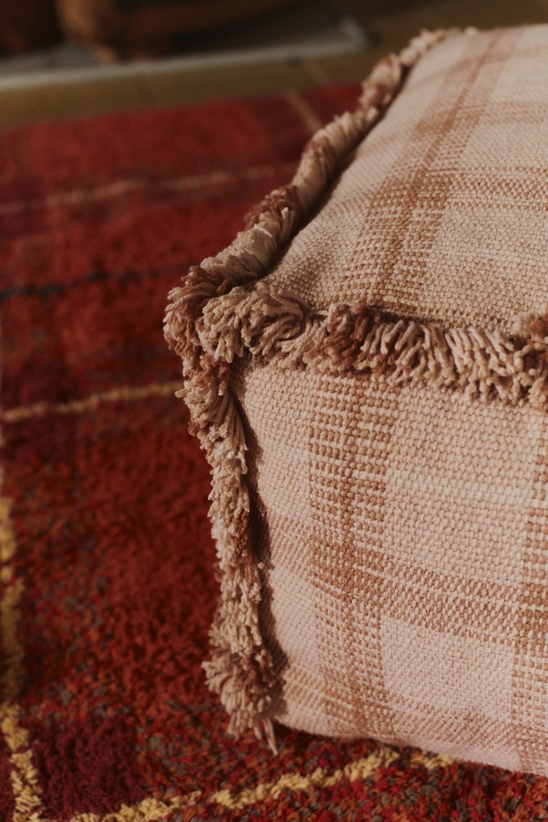 Lorena Canals Handweb - Pouf Rose | 40x40cm - Sir Henrys