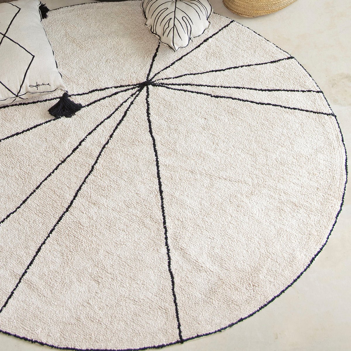 Lorena Canals waschbarer Teppich TRACE beige | 160x160cm - Sir Henrys