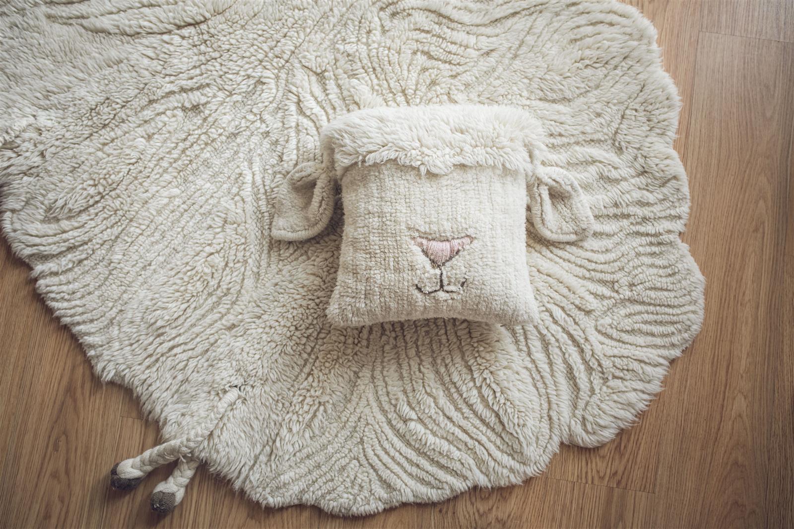 Lorena Canals Wollkissen PINK NOSE SHEEP | 35x35cm - Sir Henrys