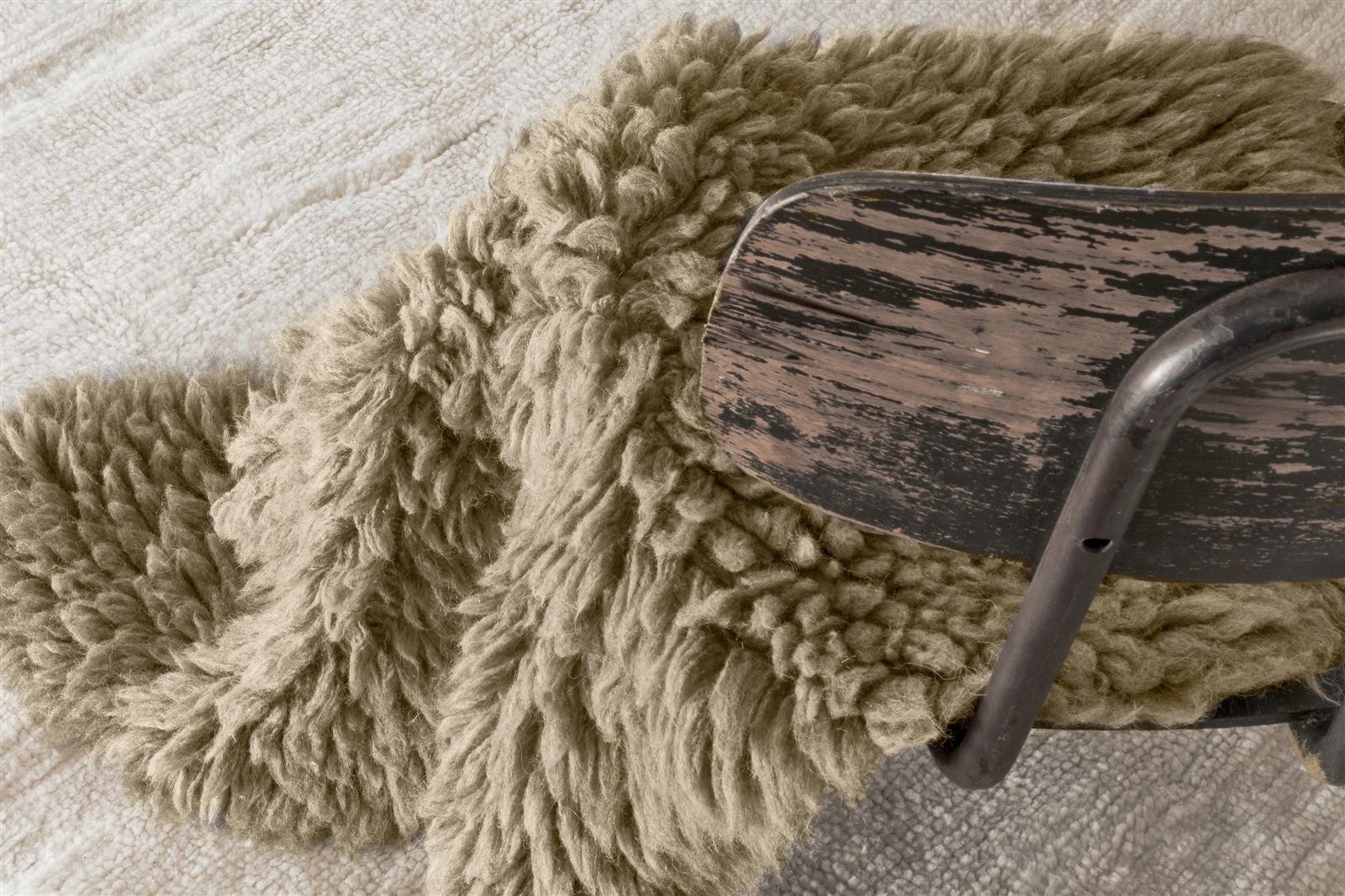 Lorena Canals Wollteppich WOOLLY beige | 110x75cm - Sir Henrys
