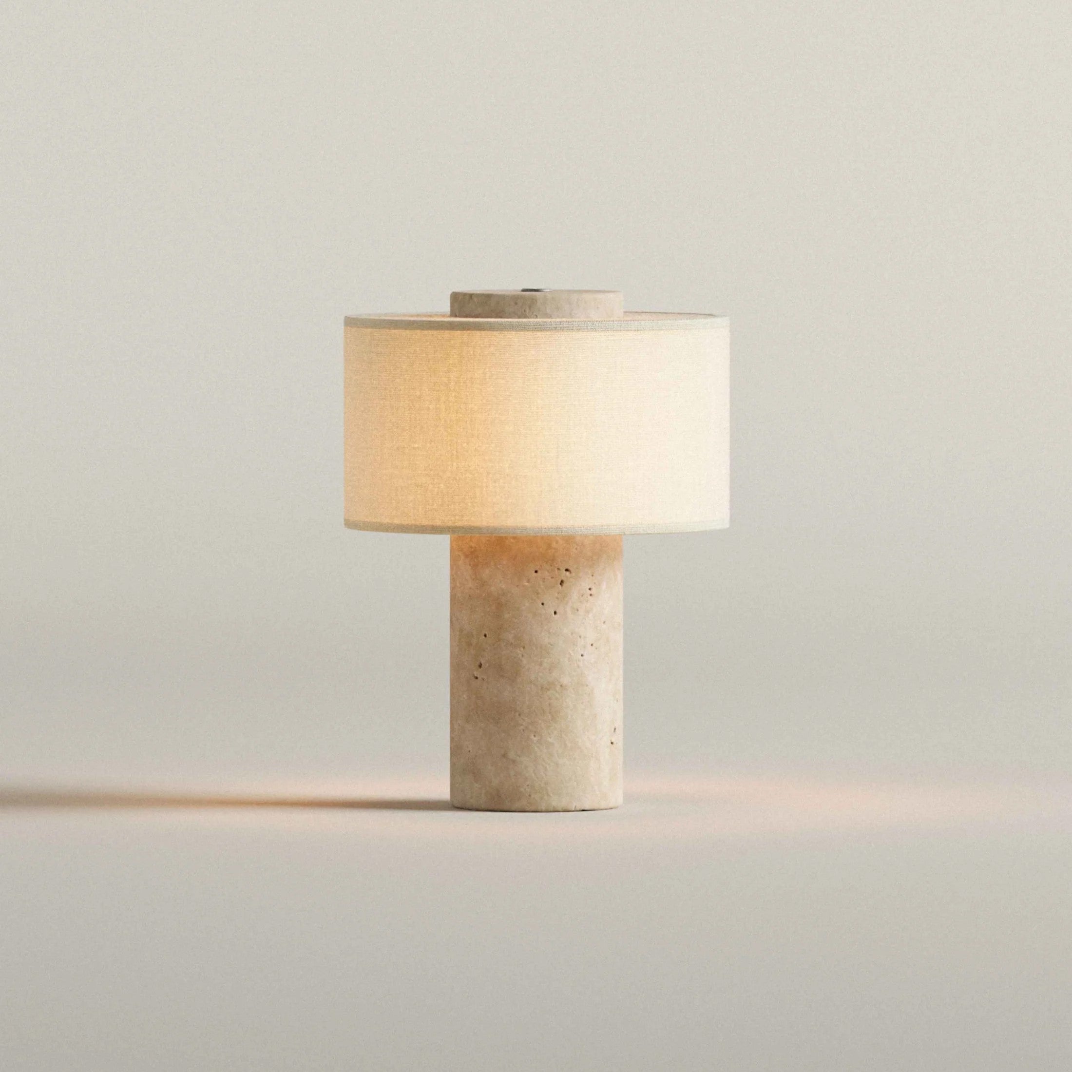 Blossholm Tischleuchte AURIE Travertine portable | Ø 18x24cm