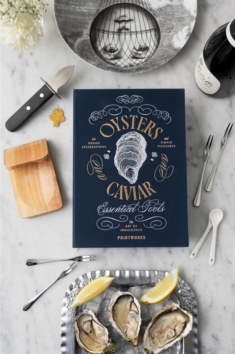 PRINTWORKS Küchenutensilien THE ESSENTIALS - OYSTER & CAVIAR TOOLS dunkelblau | 26,7x19x6,7cm