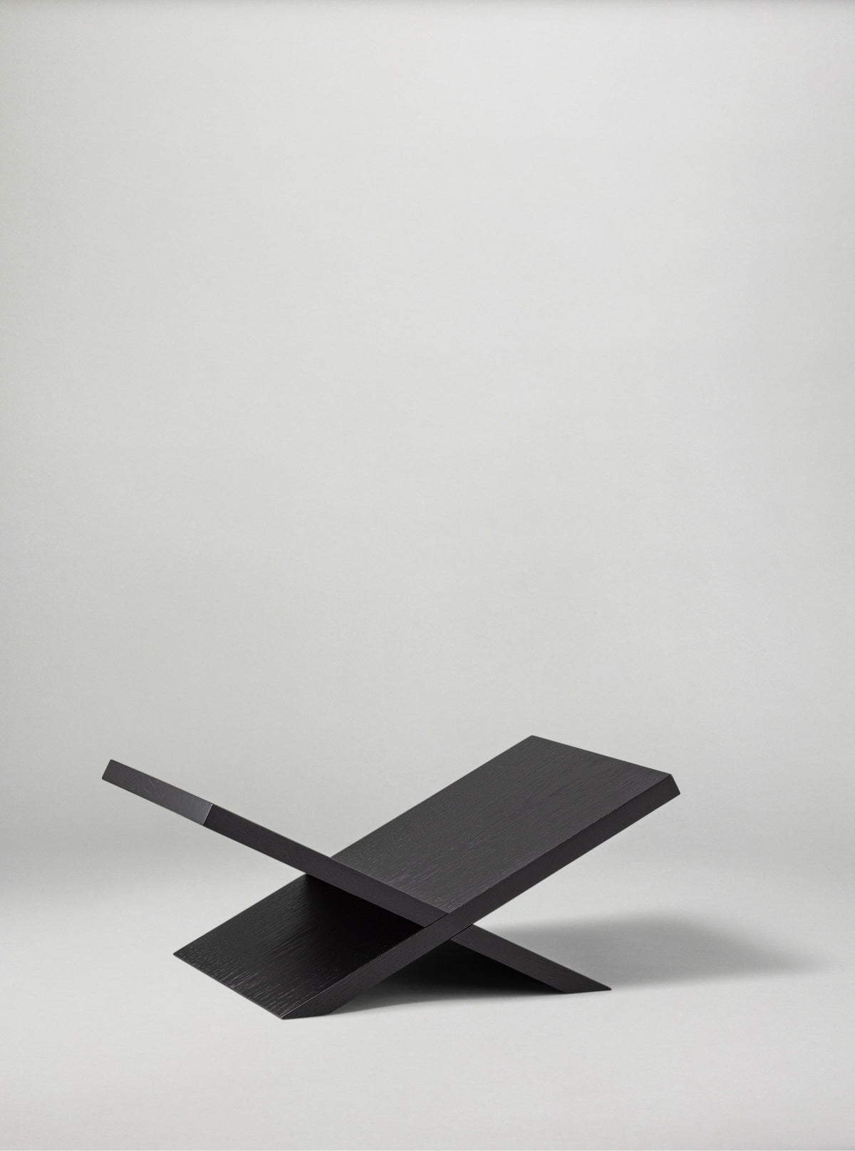 New Mags Buchständer REST - Black | 34x15x24cm