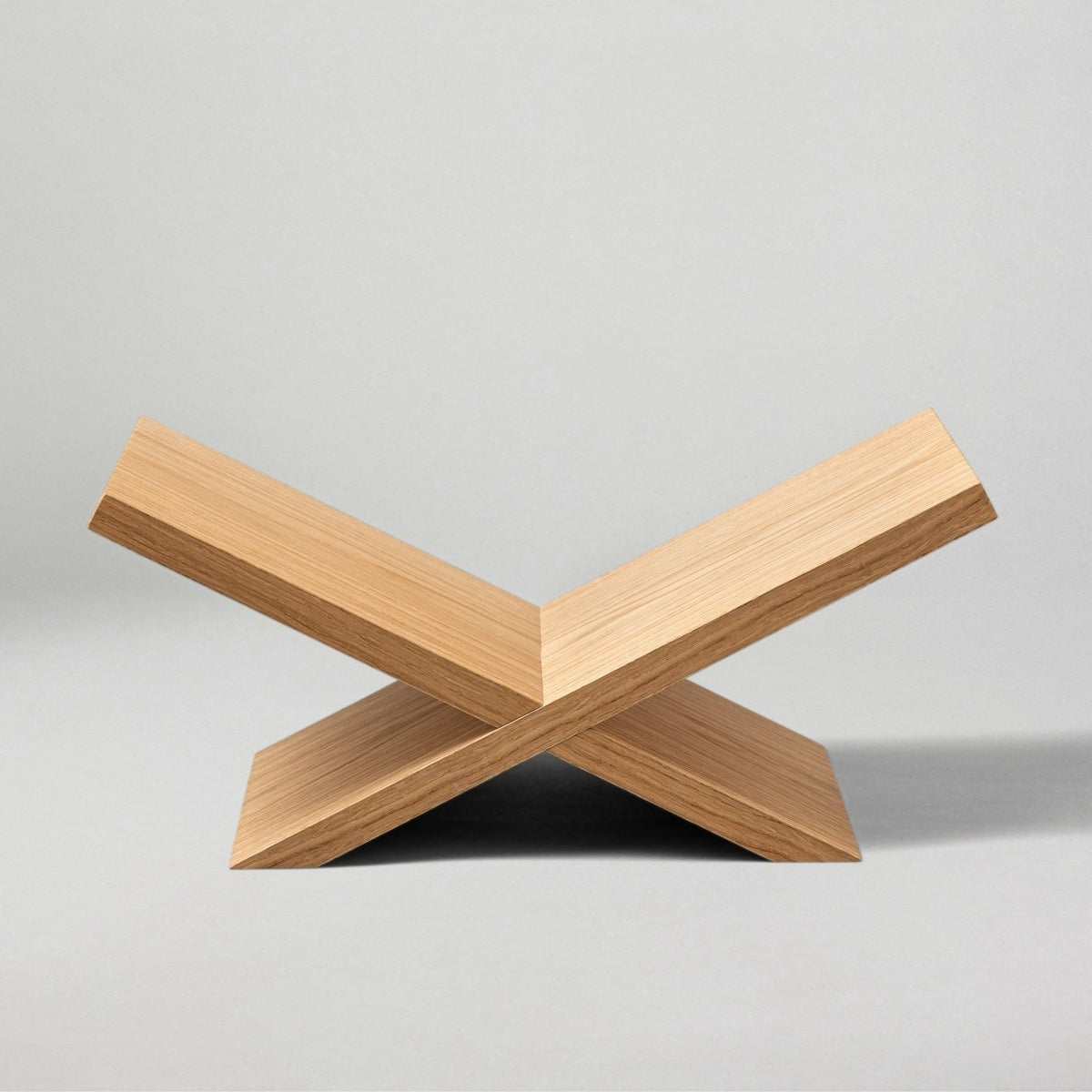 New Mags Buchständer REST - Oak | 34x15x24cm