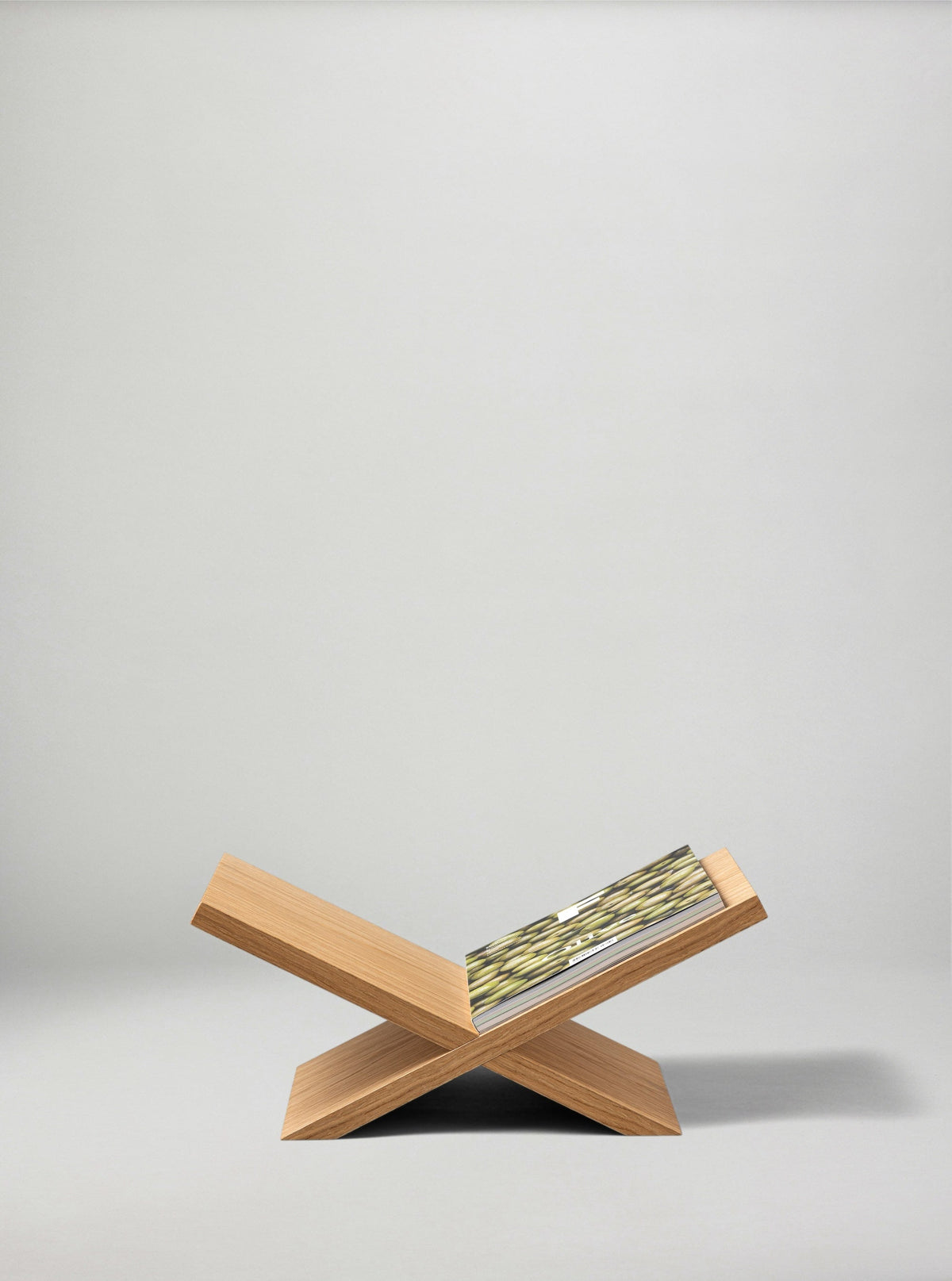 New Mags Buchständer REST - Oak | 34x15x24cm
