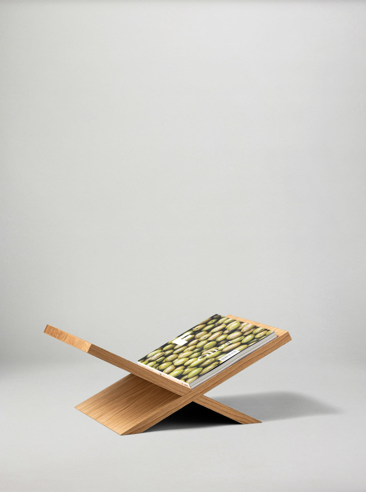 New Mags Buchständer REST - Oak | 34x15x24cm