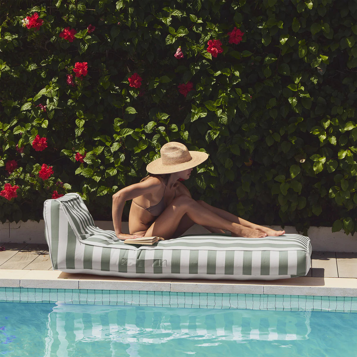 Sunnylife Pool & Outdoor Liege LUXE SEAGRASS salbei creme gestreift | 180cm