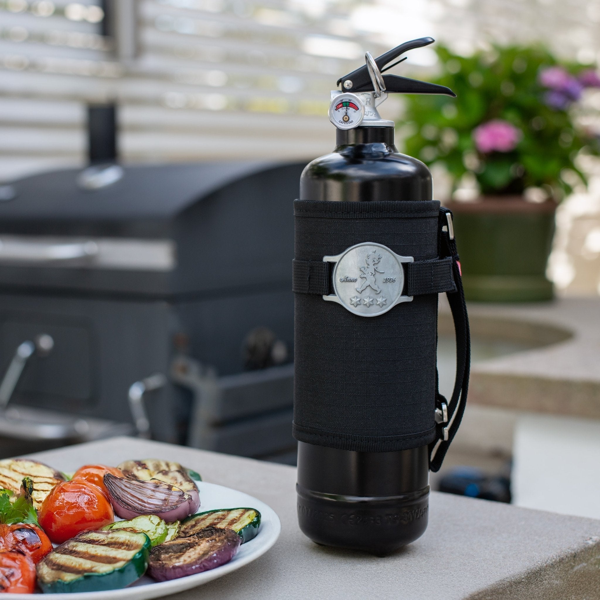 Solstickan Feuerlöscher OUTDOOR schwarz 1KG - Sir Henrys