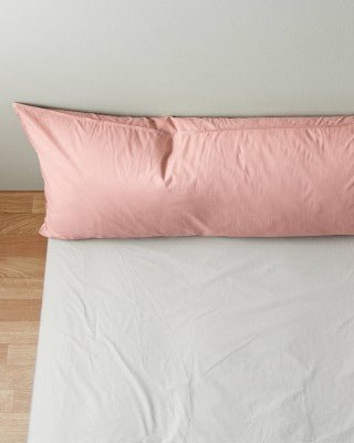 Suite702 Kissenbezug BEDMATE 180 DUSTY ROSE rosa | 50x180cm - Sir Henrys