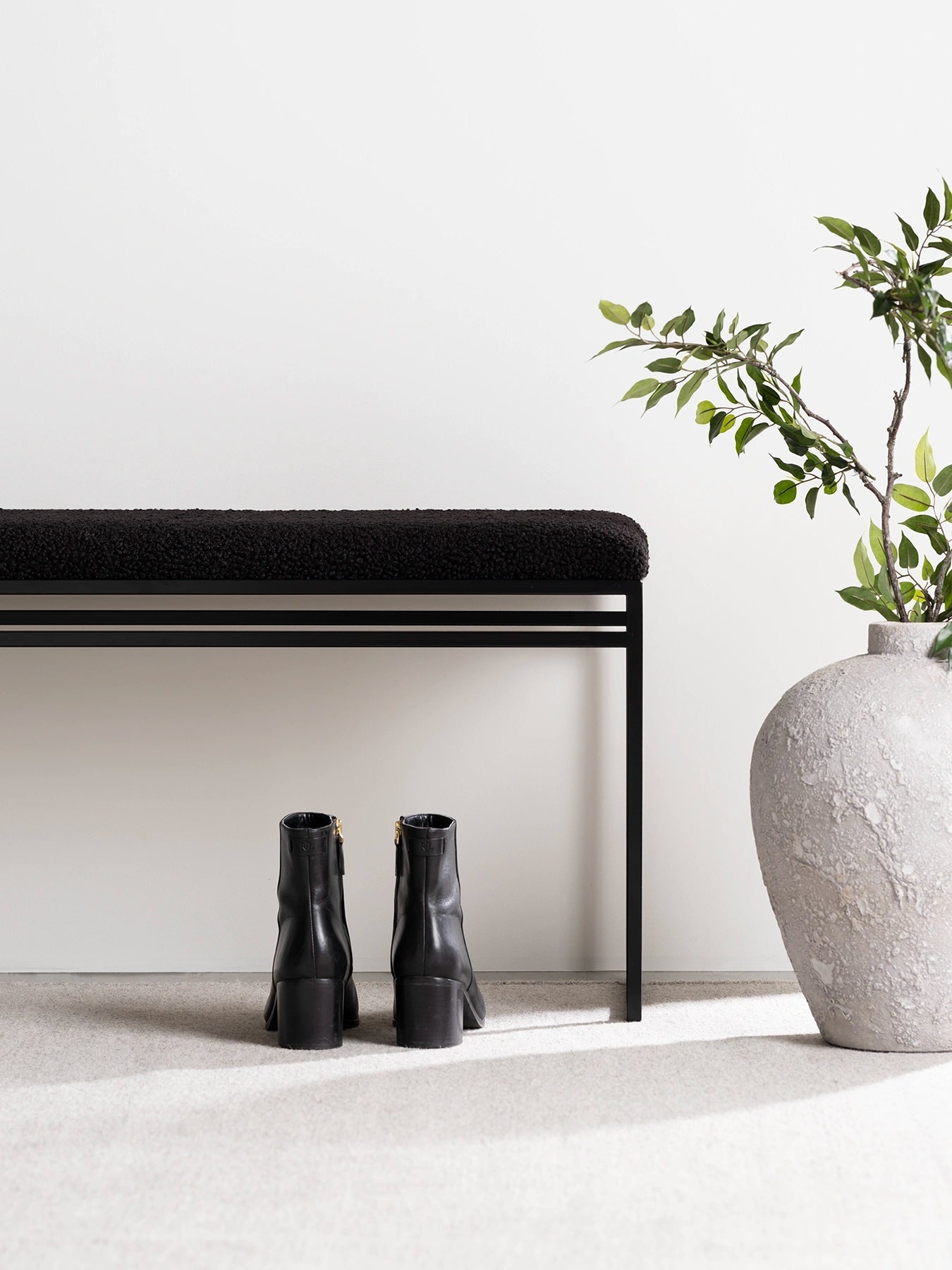 by Crea® Sitzbank WILMA Schwarzes Bouclé