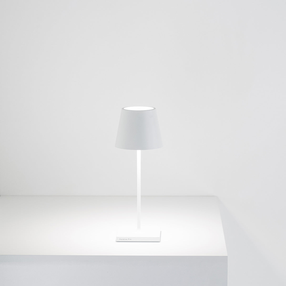 Zafferano Tischleuchte POLDINA MINI MATT WHITE weiß matt Ø11x30cm