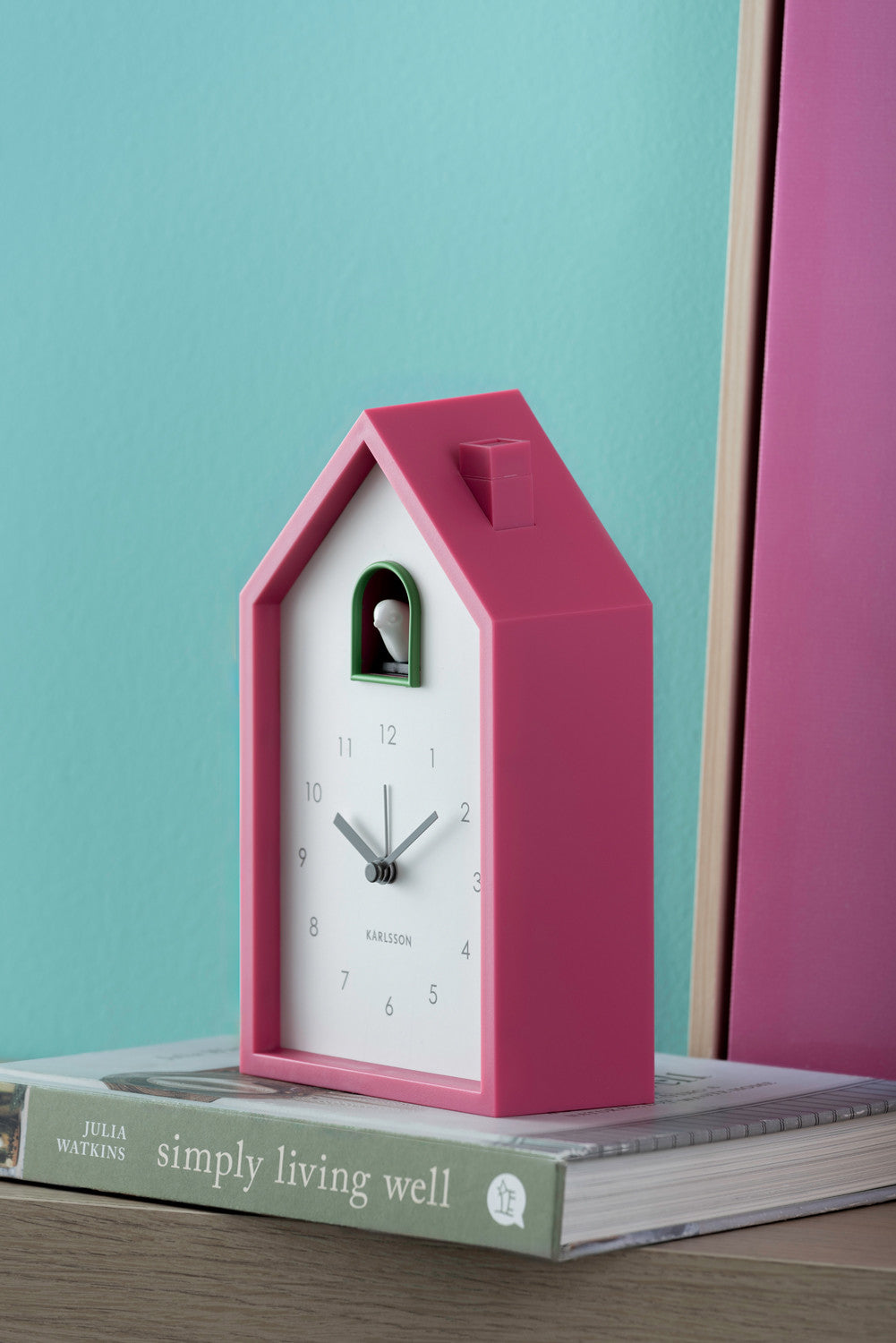 Karlsson Kuckucksuhr Wecker MODERN CUCKOO bright pink | 6x12x20 cm