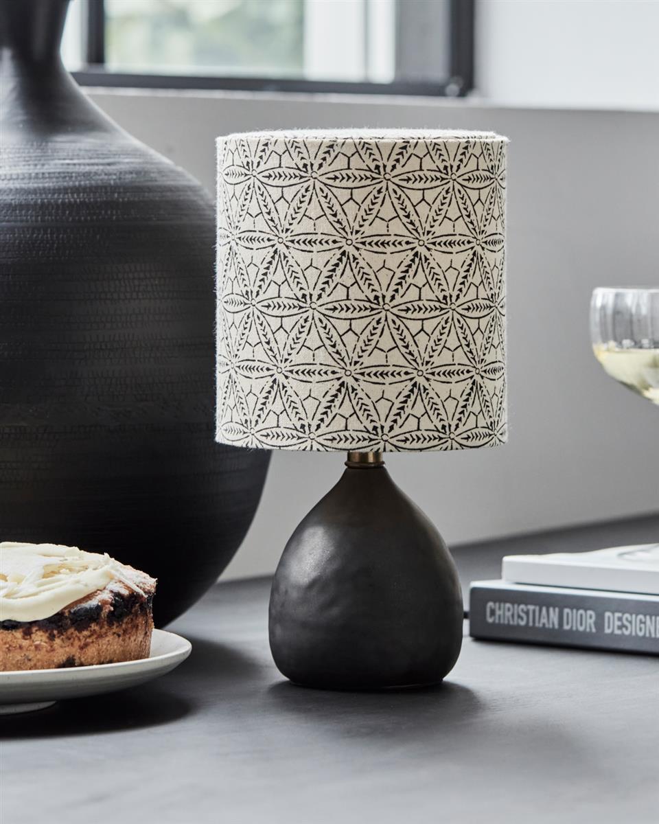 House Doctor Tischlampe FLORES schwarz