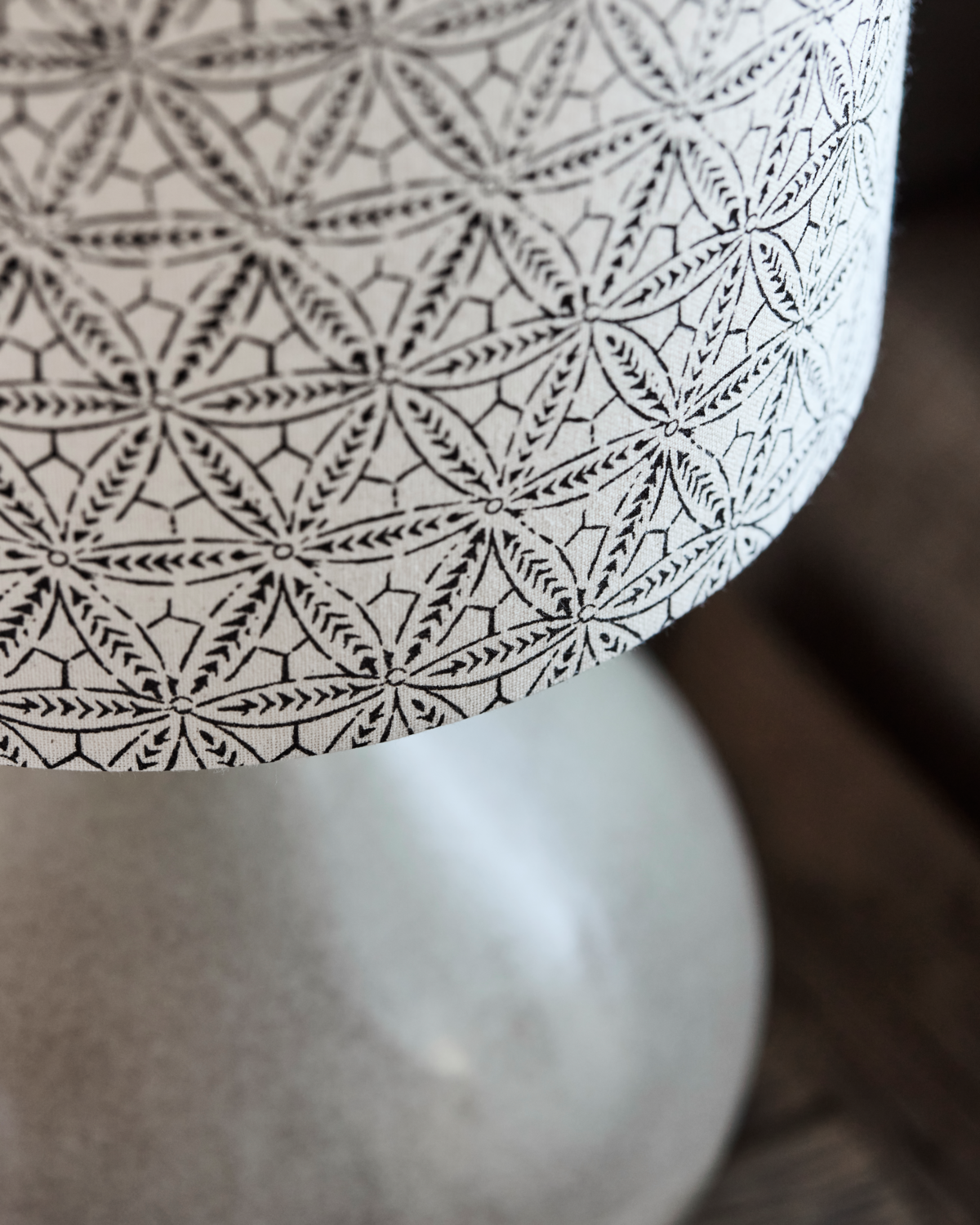 House Doctor Tischlampe FLORIE sand
