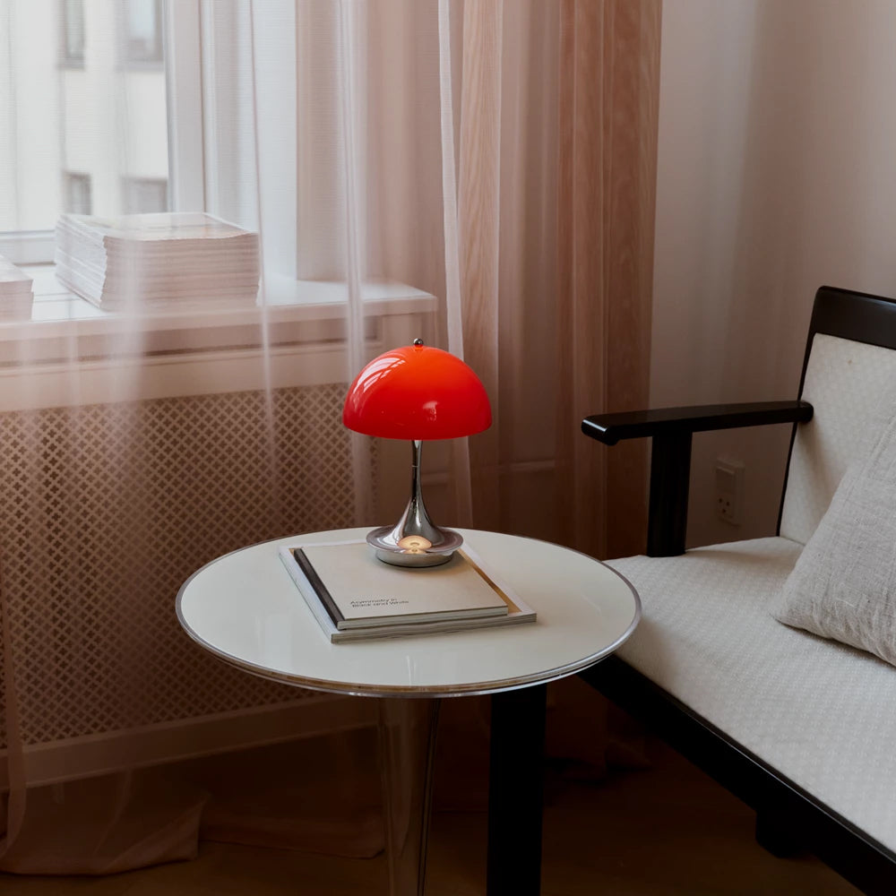 Louis Poulsen Tischleuchte PANTHELLA 160 CHROME OPAL RED portable V3 | Ø16x23,8cm