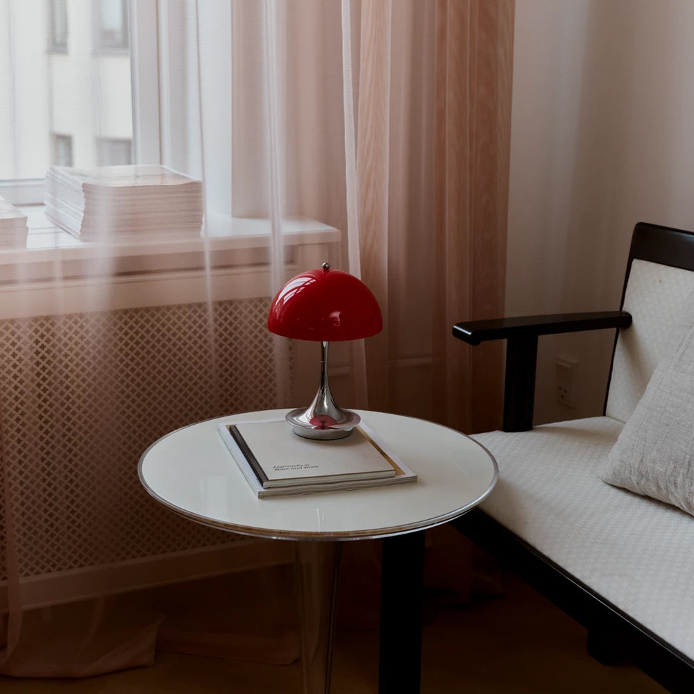 Louis Poulsen Tischleuchte PANTHELLA 160 CHROME OPAL RED portable V3 | Ø16x23,8cm