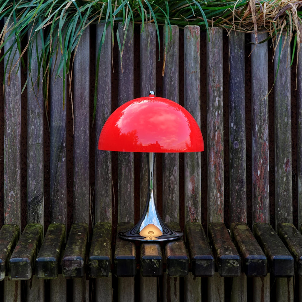 Louis Poulsen Tischleuchte PANTHELLA 250 CHROME OPAL RED portable | Ø25x34,6cm