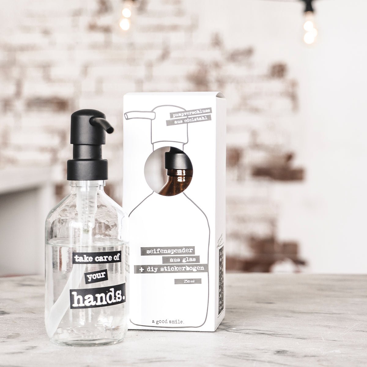 a good smile Seifenspender DIY Glas klar Edelstahlspender schwarz 250ml - Sir Henrys