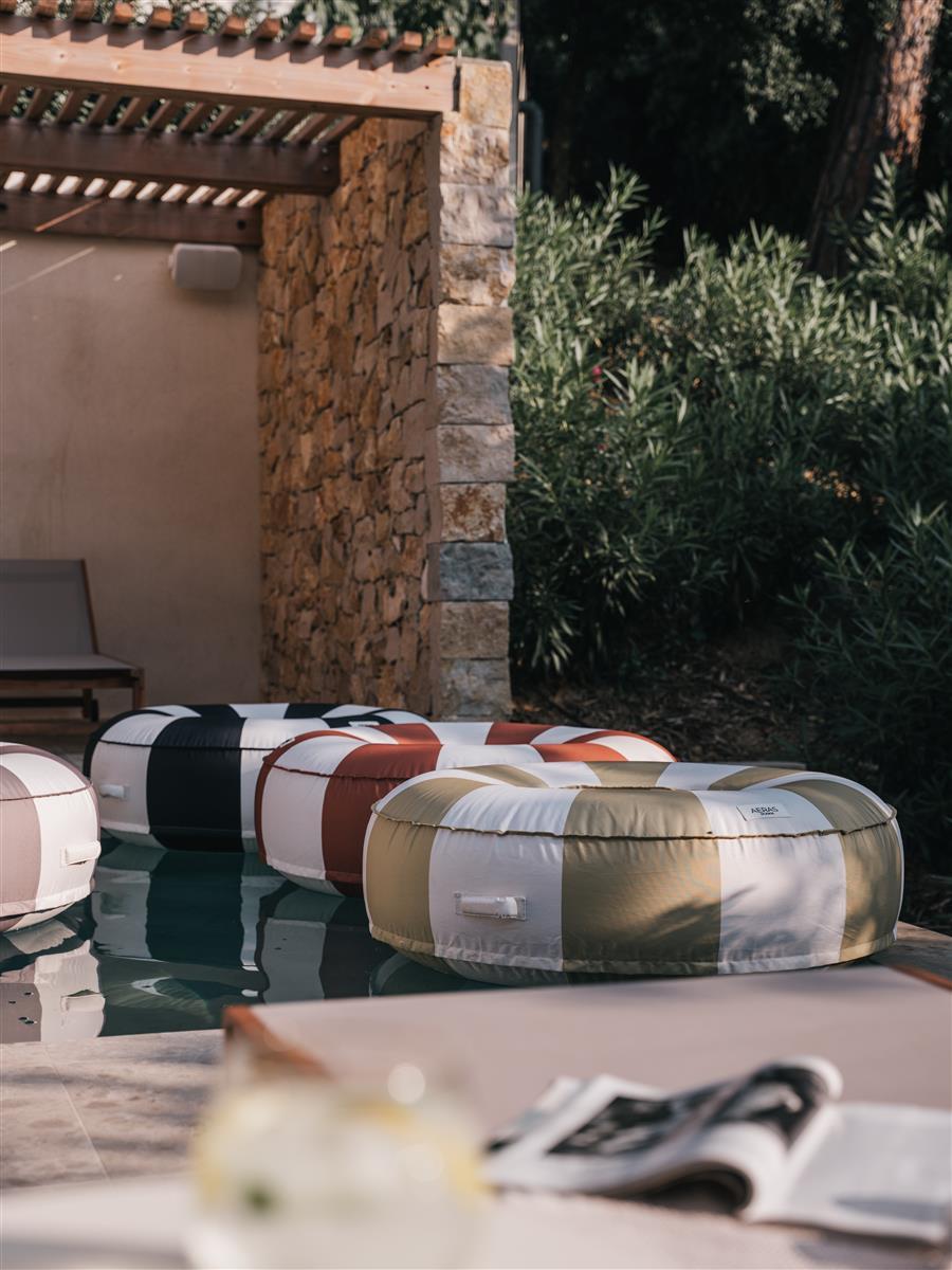 AERAS Studios Signature Pool Ring | Ø120x40cm - Sir Henrys