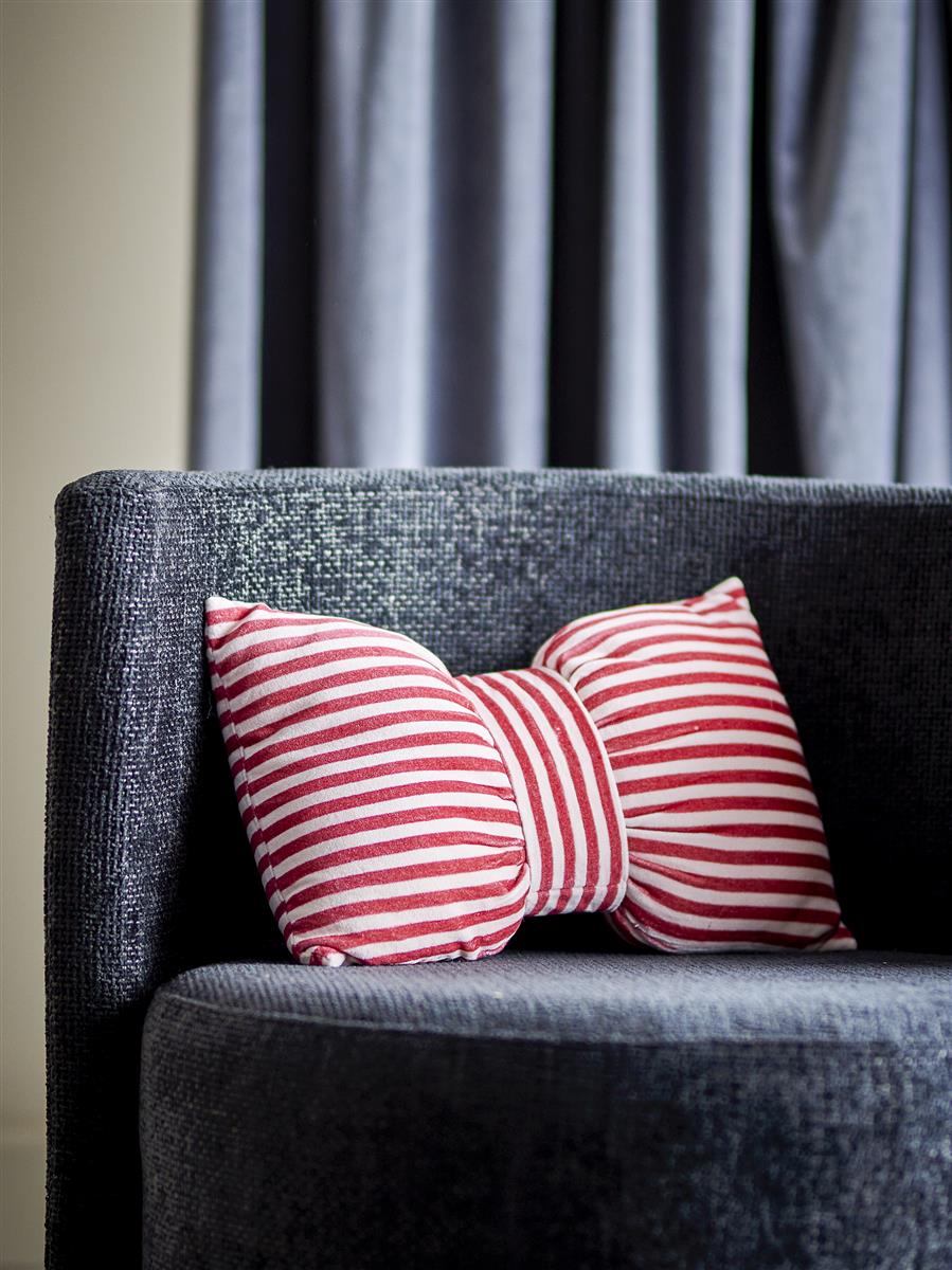 Bloomingville Kissen LIVIA rot weiß gestreift | 45x30cm - Sir Henrys