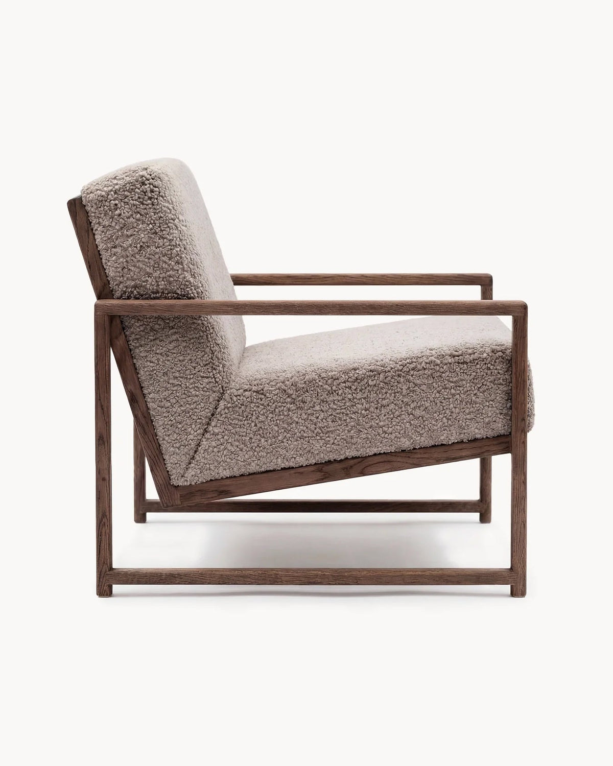 by Crea® Sessel EINAR Dunkel Eichenrahmen Greige Bouclé-Kissen - Sir Henrys