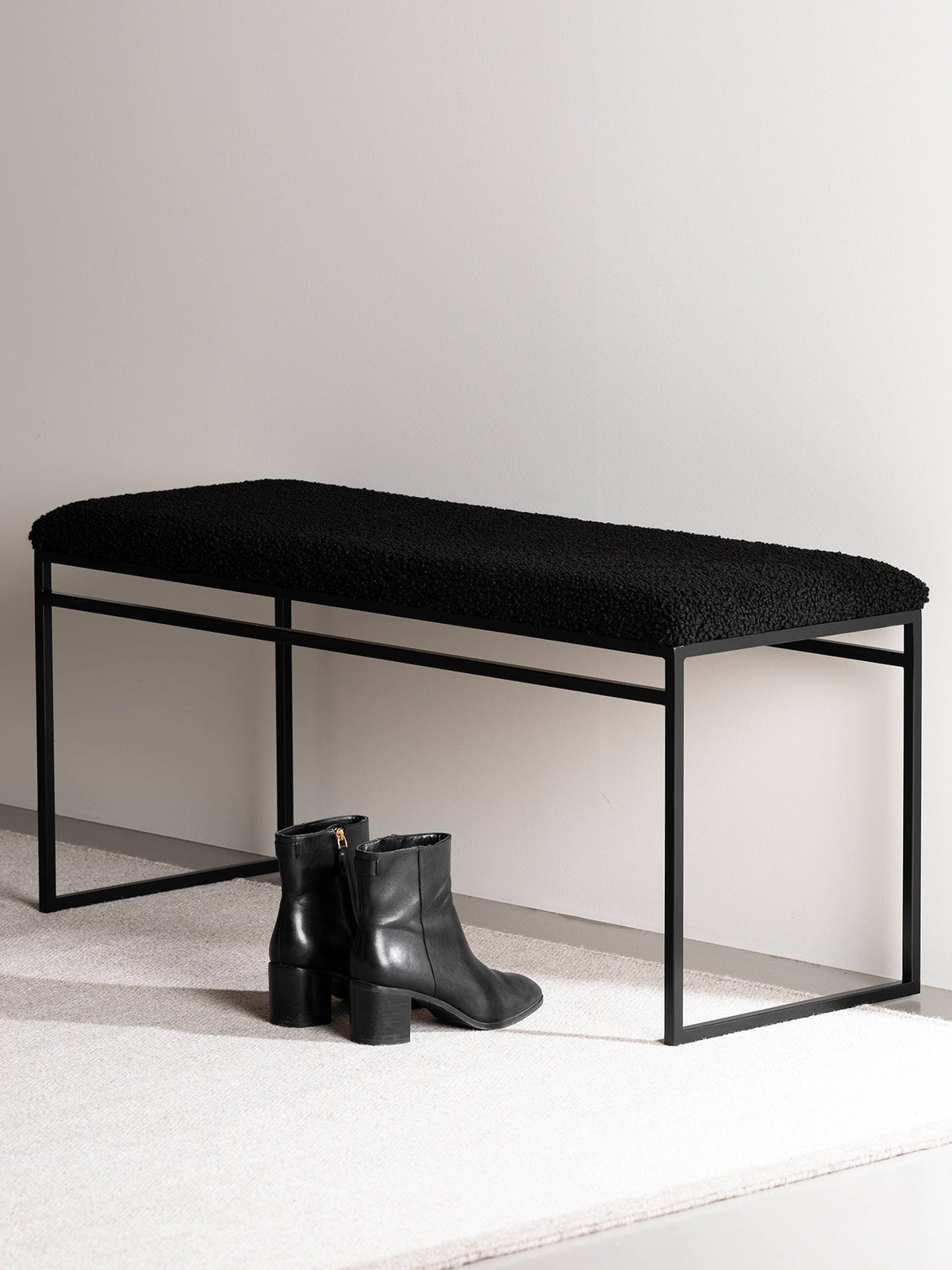 by Crea® Sitzbank WILMA Schwarzes Bouclé - Sir Henrys