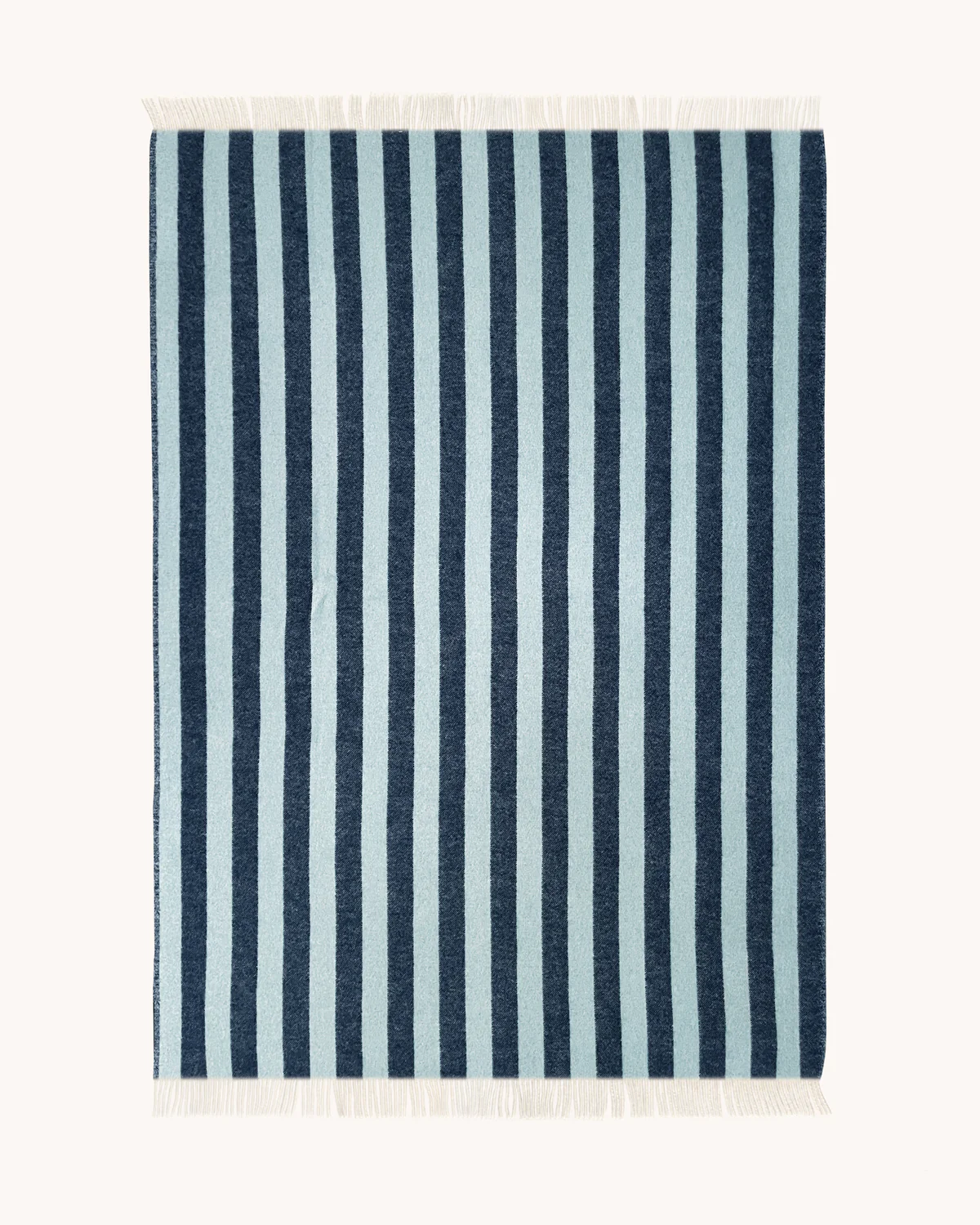 Maison Deux Kuscheldecke CANDY WRAP blau eisblau | 130x200cm