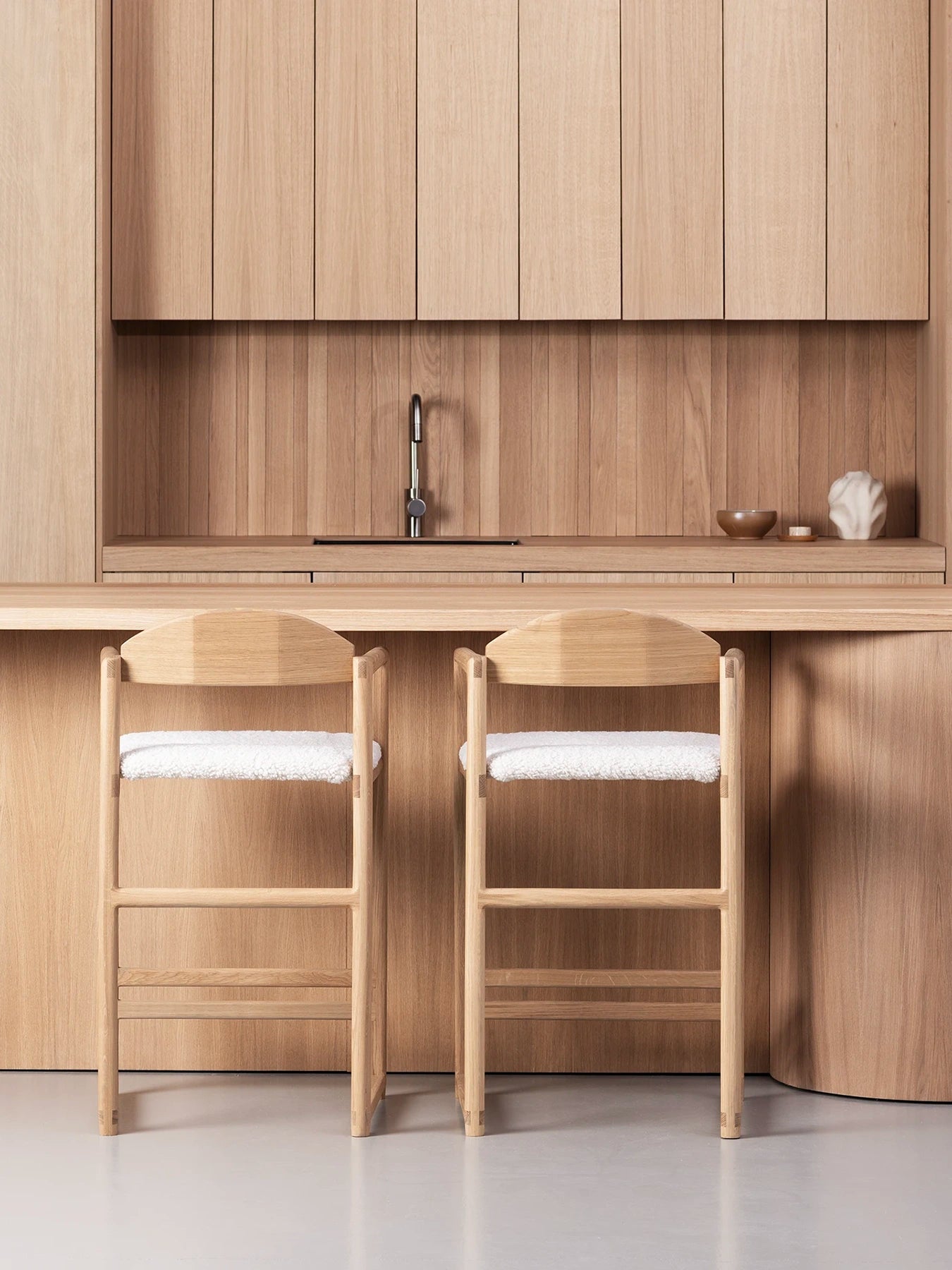 by Crea® Barhocker CARL Eiche Natur Bouclé Ivory