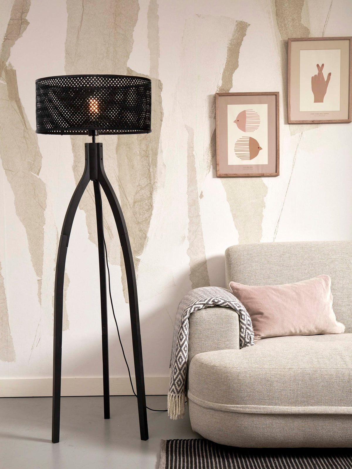 Good&Mojo Stehlampe JAVA schwarz | 50x50x145cm - Sir Henrys