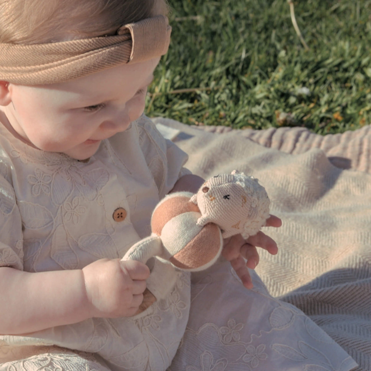 Baby Bello Rassel HENNY THE HEDGEHOG - ROSE CIRCUS BALL