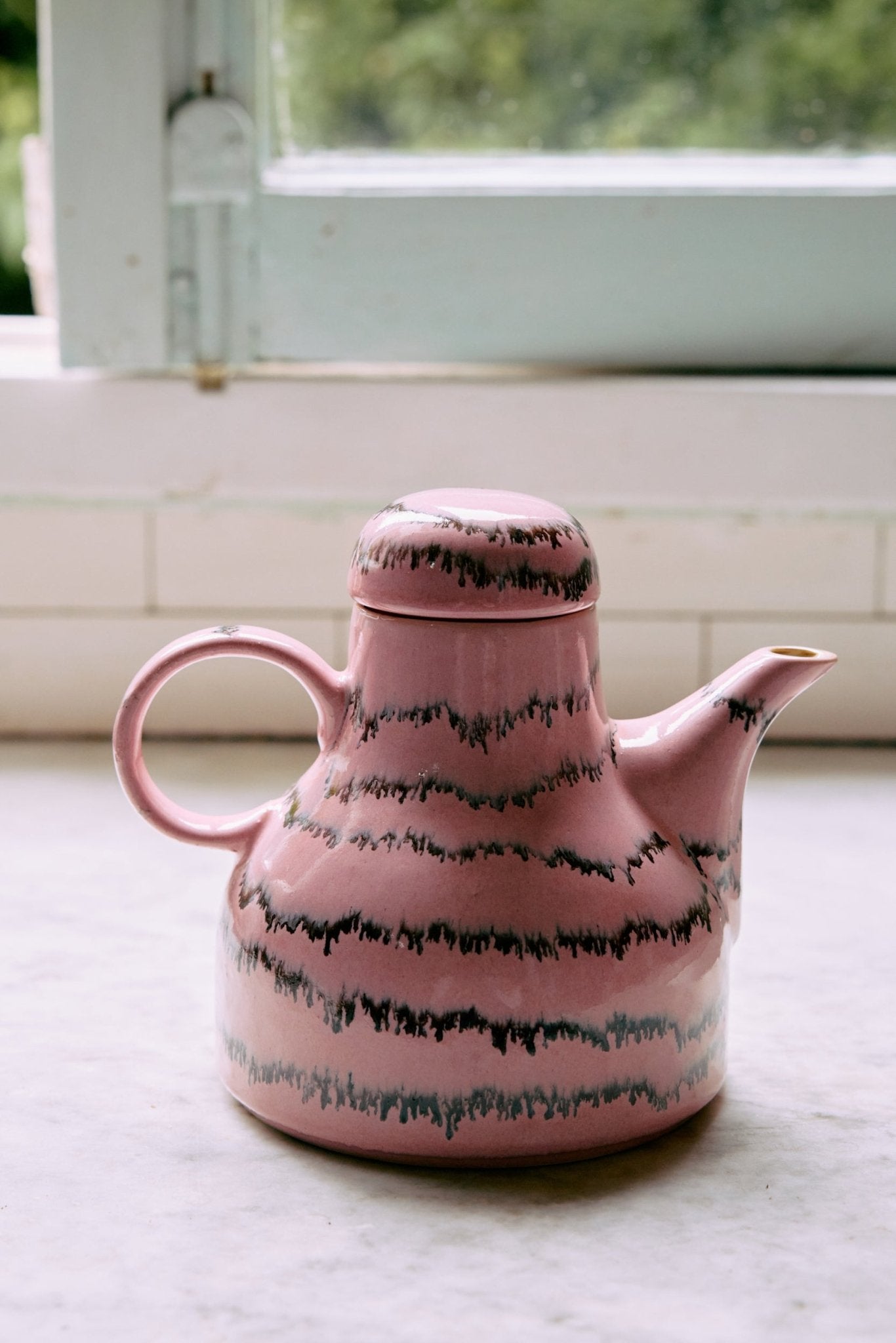 HKliving Kaffeekanne BUBBLE 70s Ceramics pink | 19x14x17,7cm - Sir Henrys