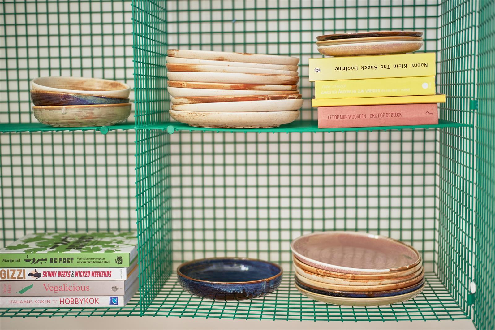 HKliving Teller MOSS GREEN Chef Ceramics hellgrün | Ø26x3cm - Sir Henrys